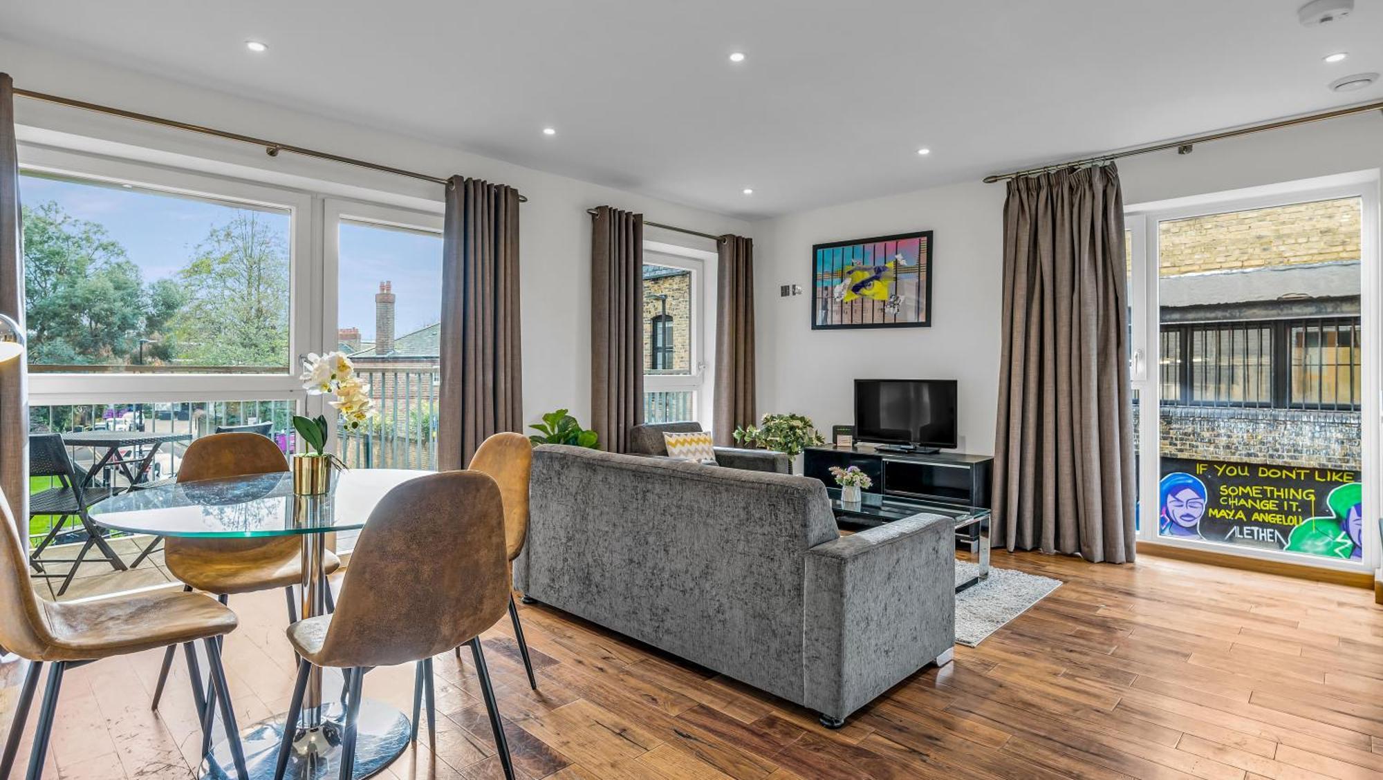 Modern Close To Colombia Road Market * London