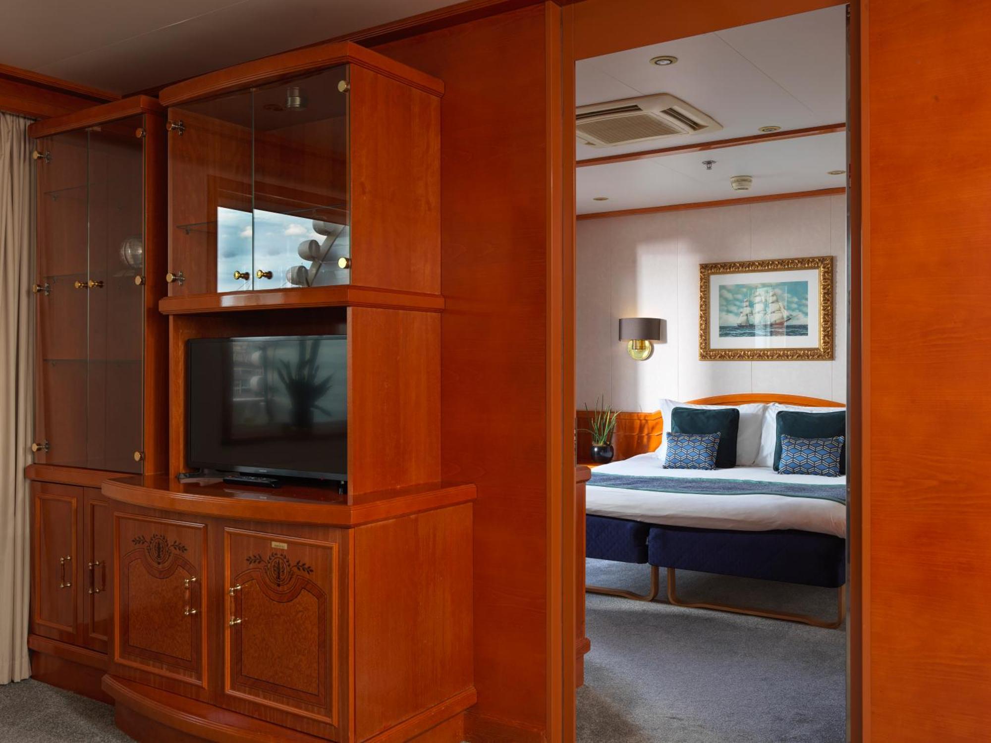 Hotel Sunborn Yacht