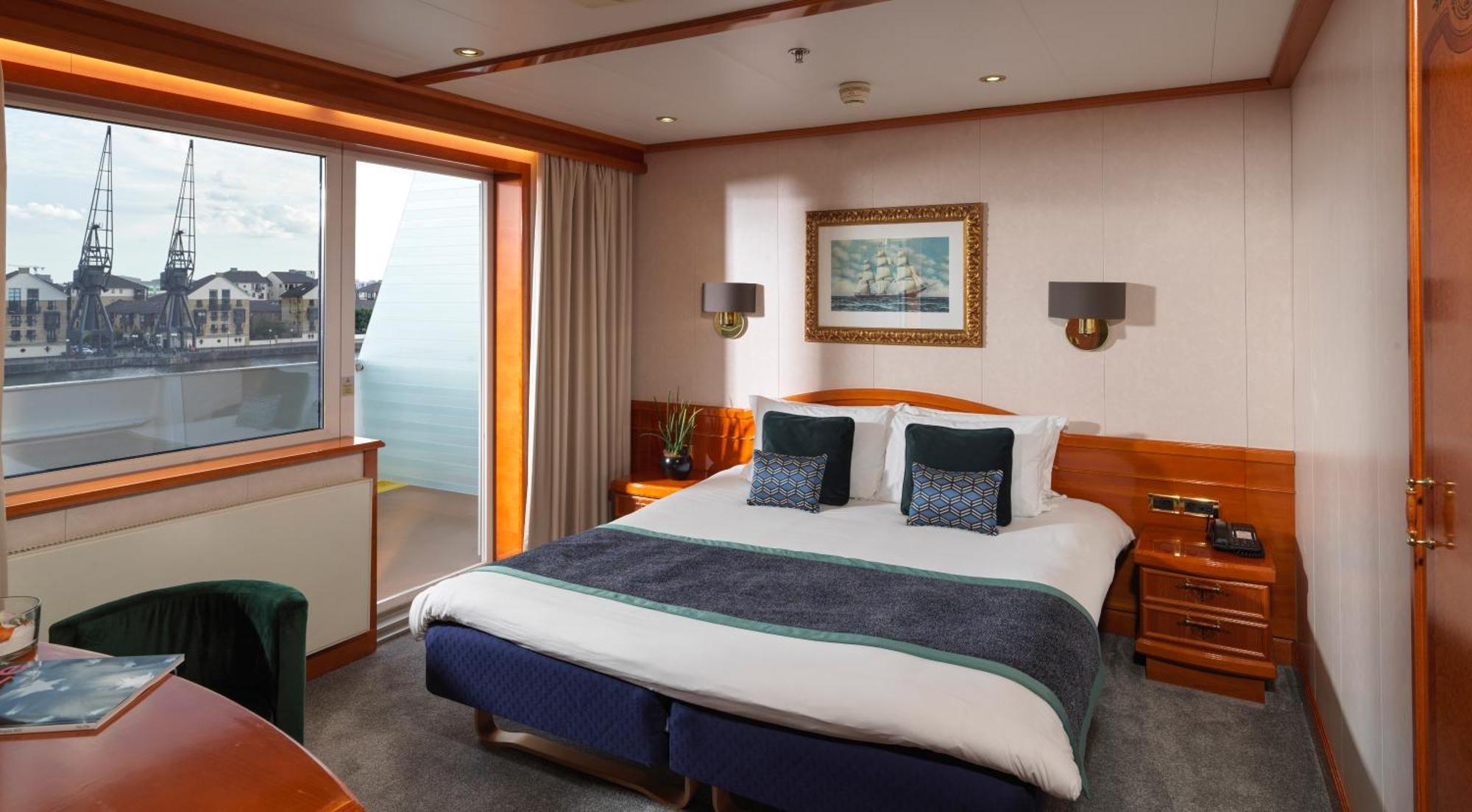 Sunborn Yacht 4*