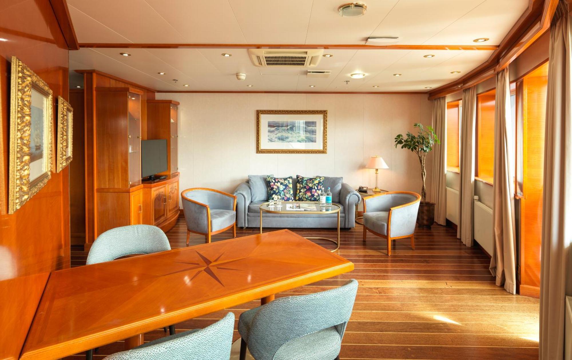 Hotel Sunborn Yacht London