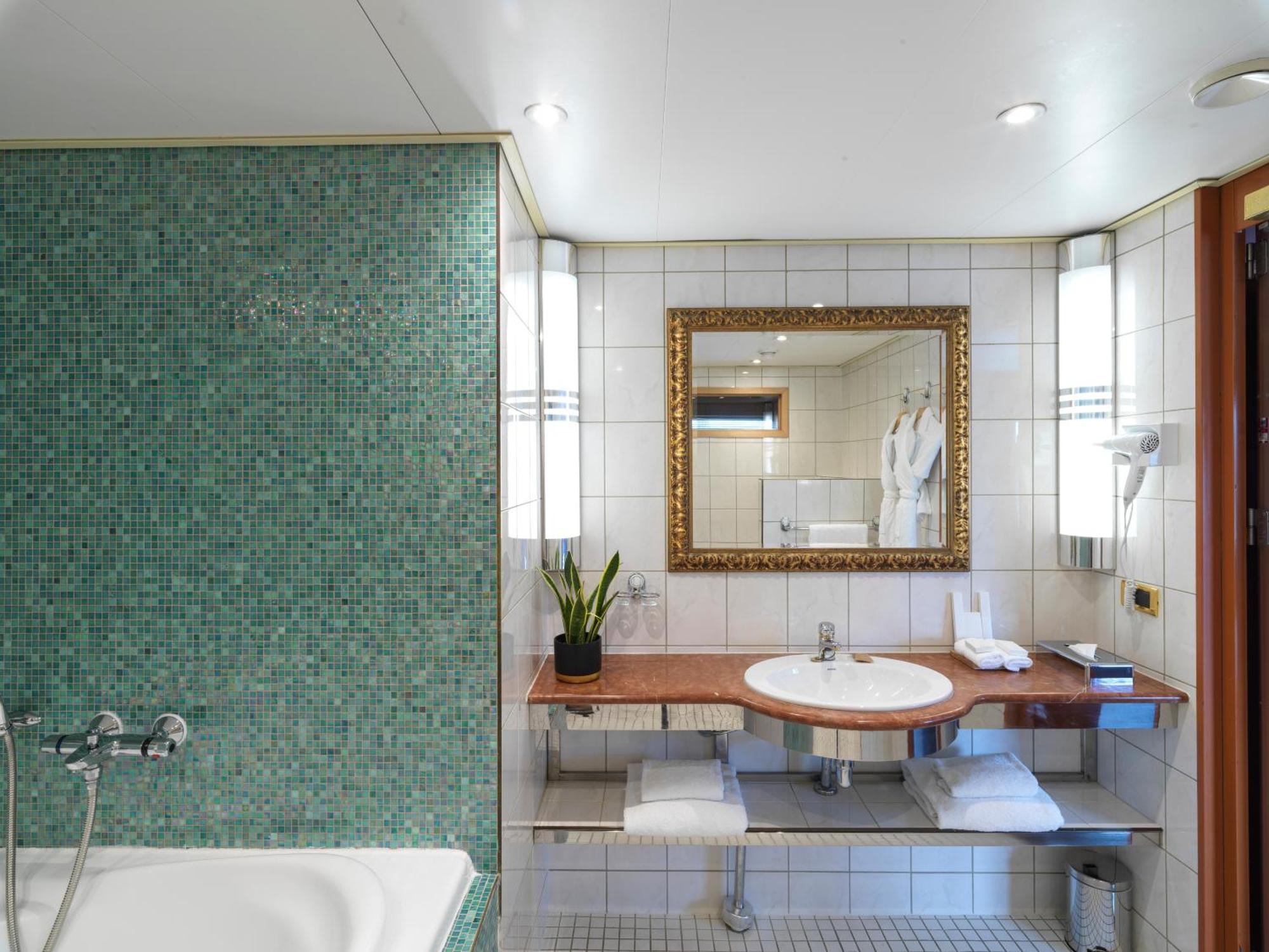 Hotel Sunborn Yacht London