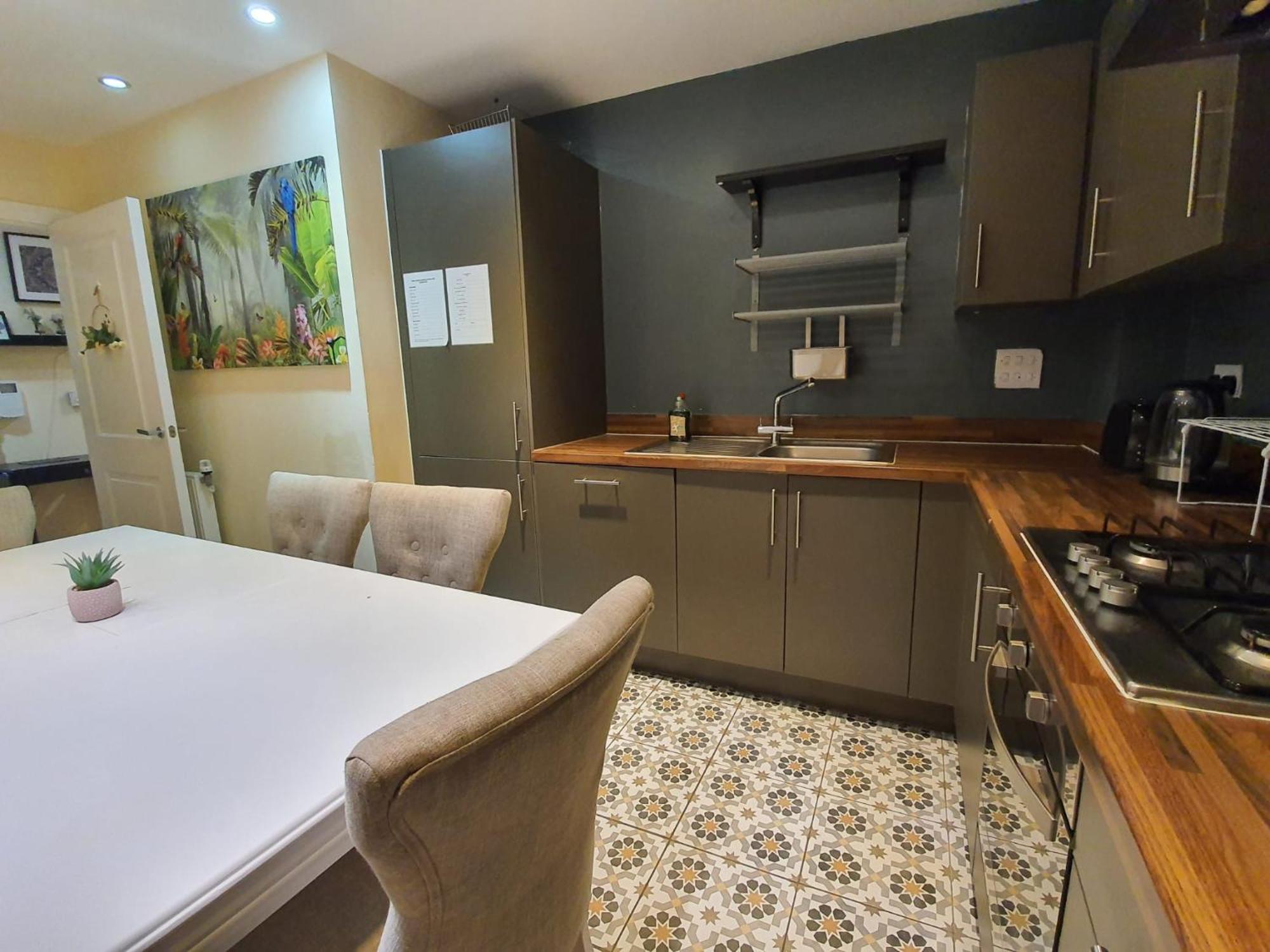 Wallwood Guest house *