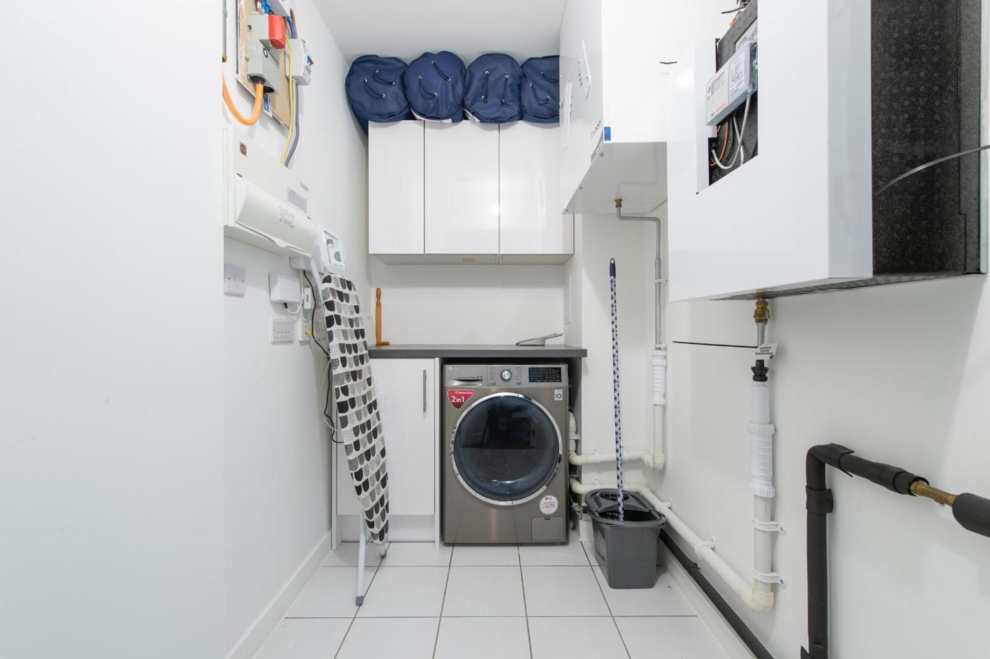 Apartment Stunning Luxury 2 Bedroom *