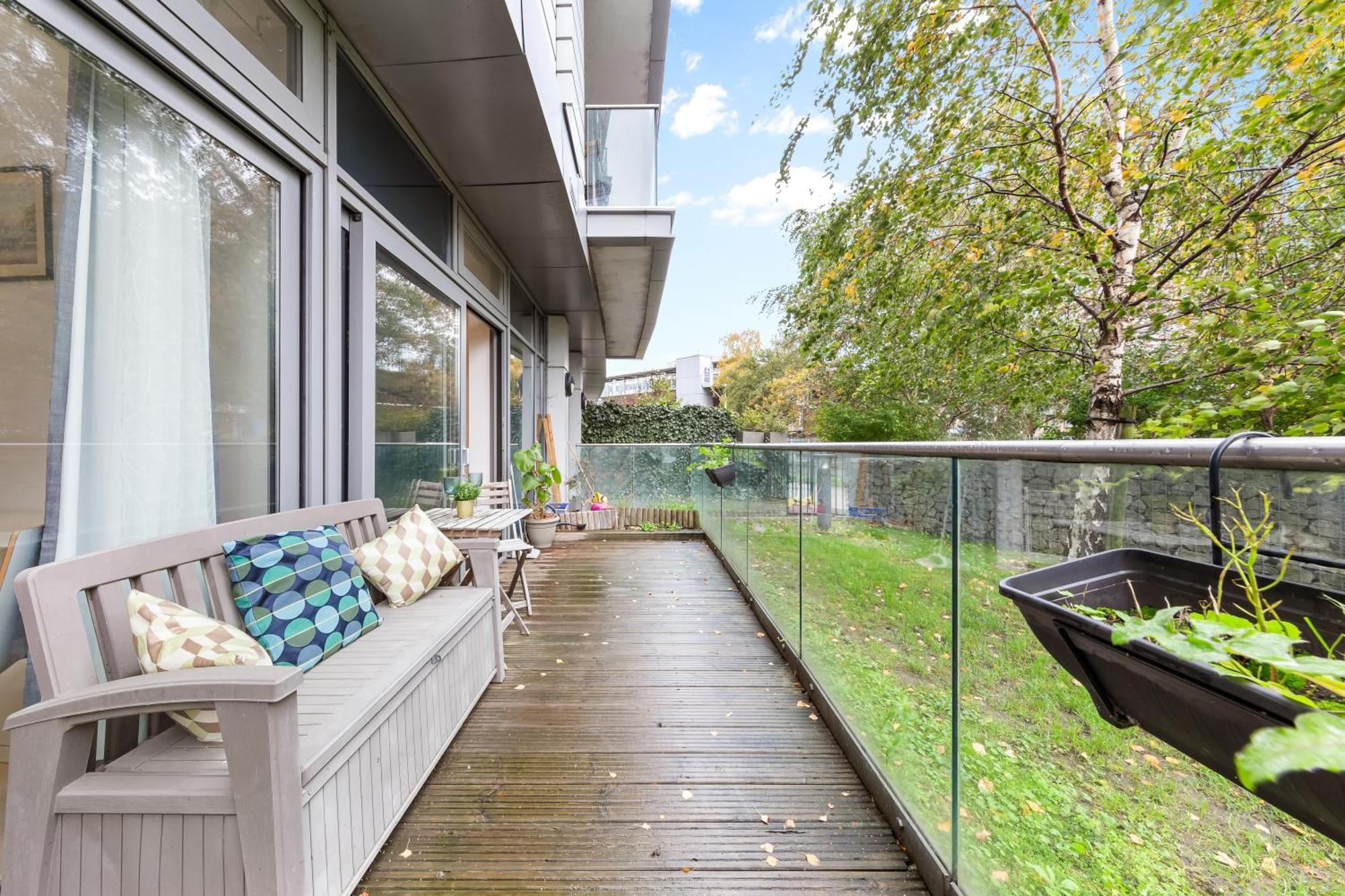Appartement Trendy 2 Bed Flat In Greenwich With Car Parking Londen