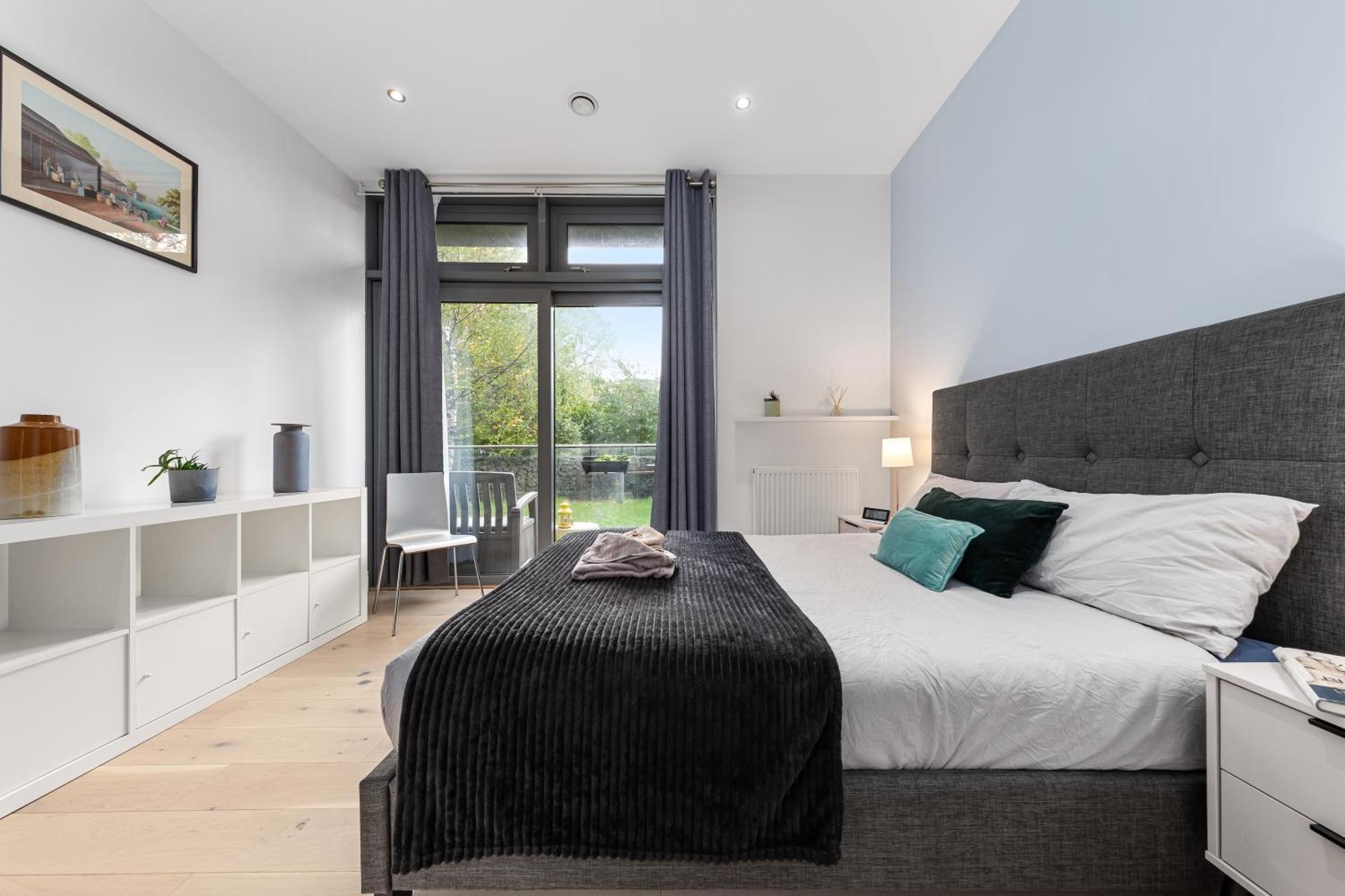 Trendy 2 Bed Flat In Greenwich With Car Parking * Londen