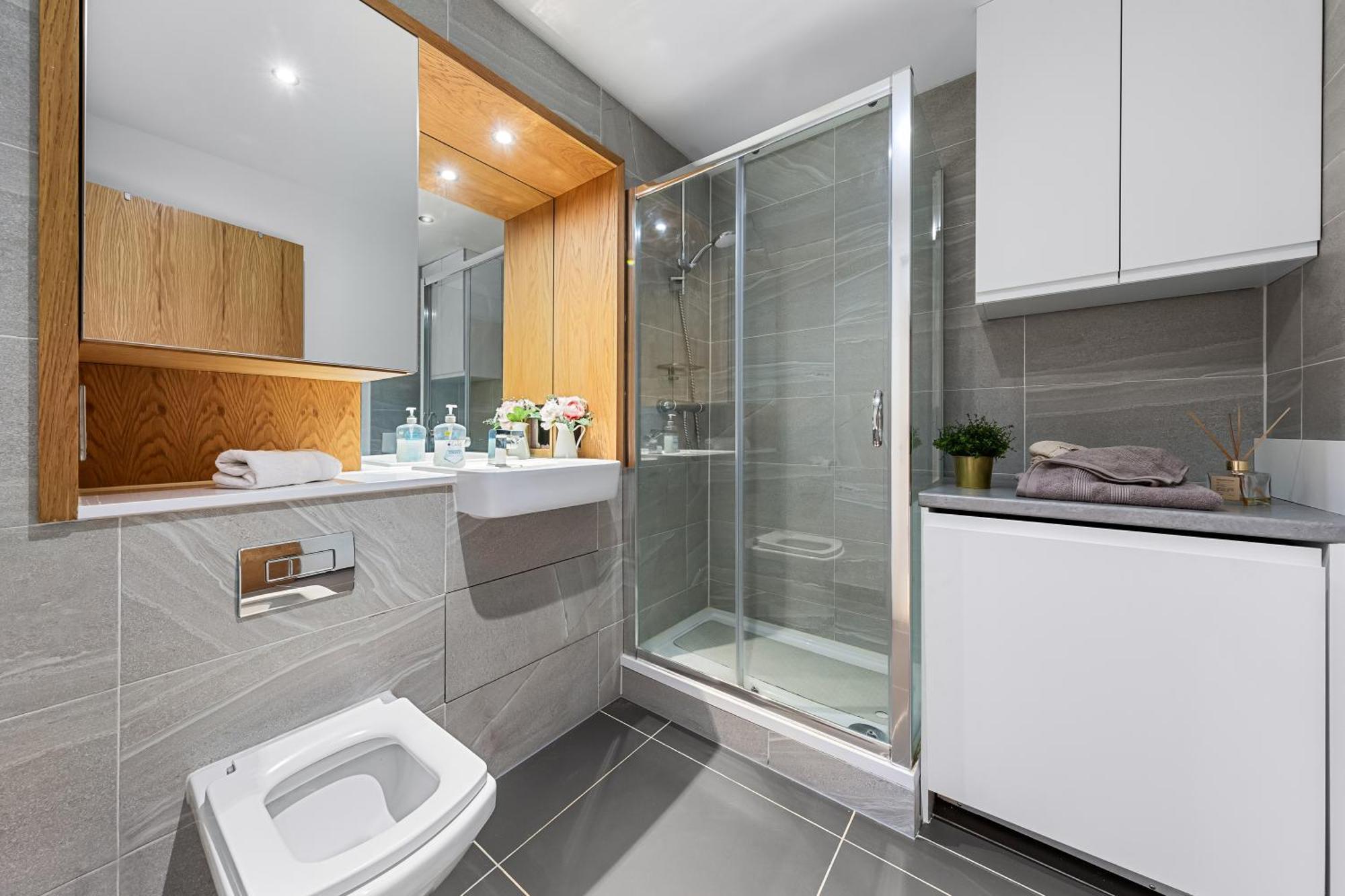 Appartement Trendy 2 Bed Flat In Greenwich With Car Parking Londen
