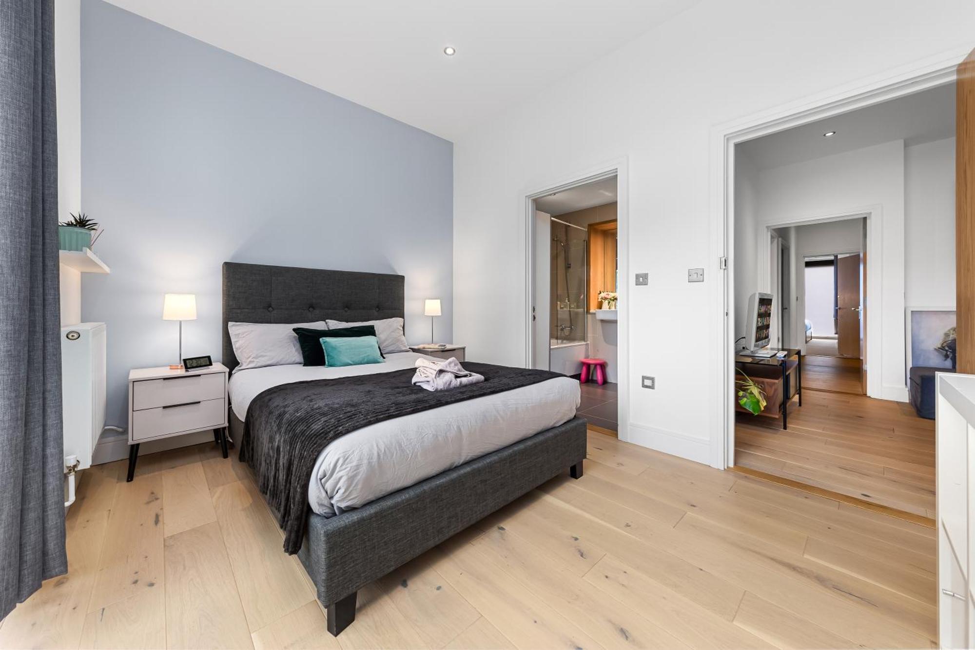 Trendy 2 Bed Flat In Greenwich With Car Parking * Londen