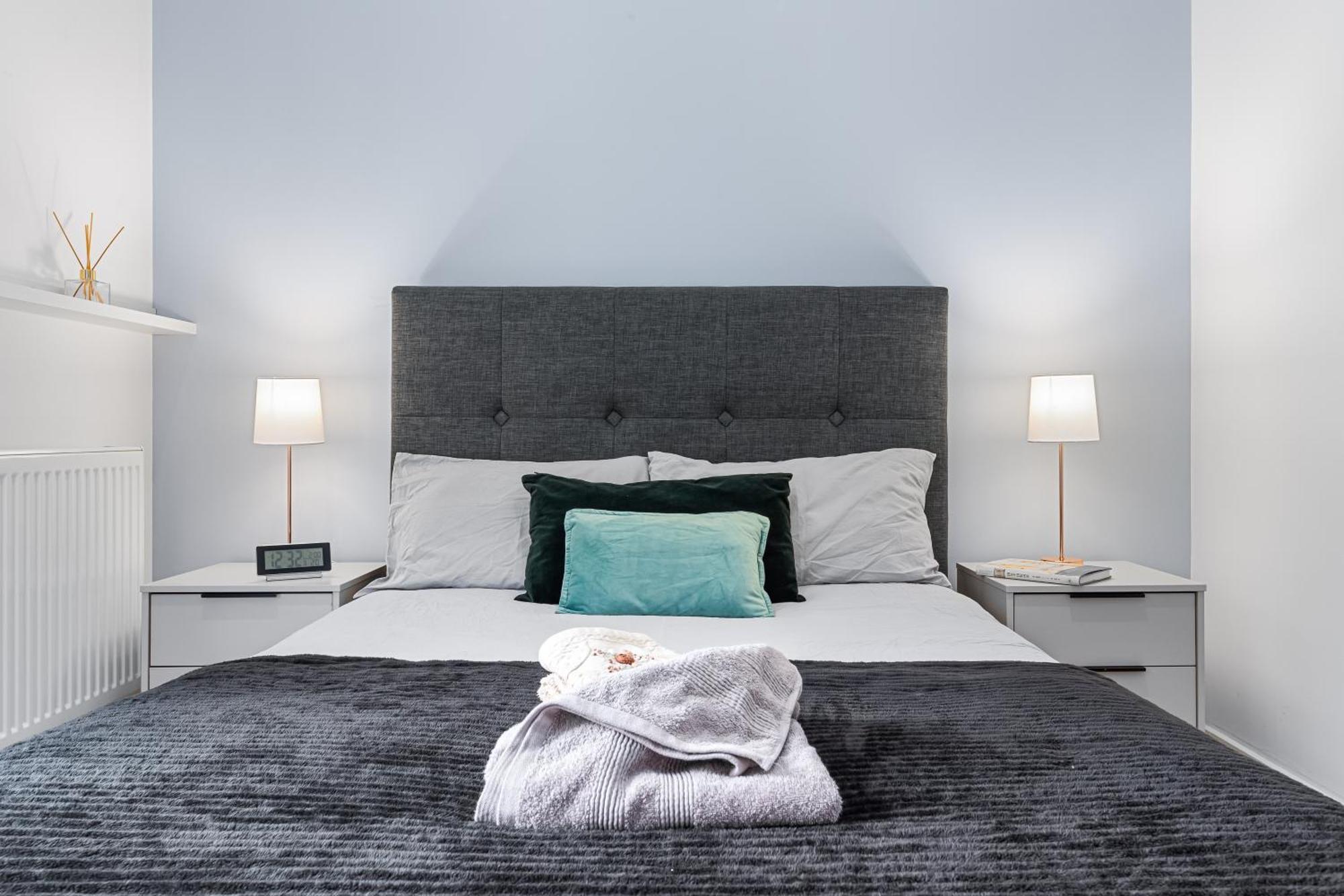 Appartement Trendy 2 Bed Flat In Greenwich With Car Parking Londen
