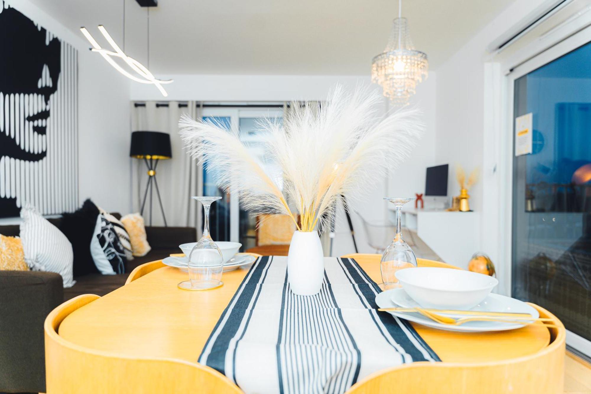 Unique Sky View -2 Bed Appartement