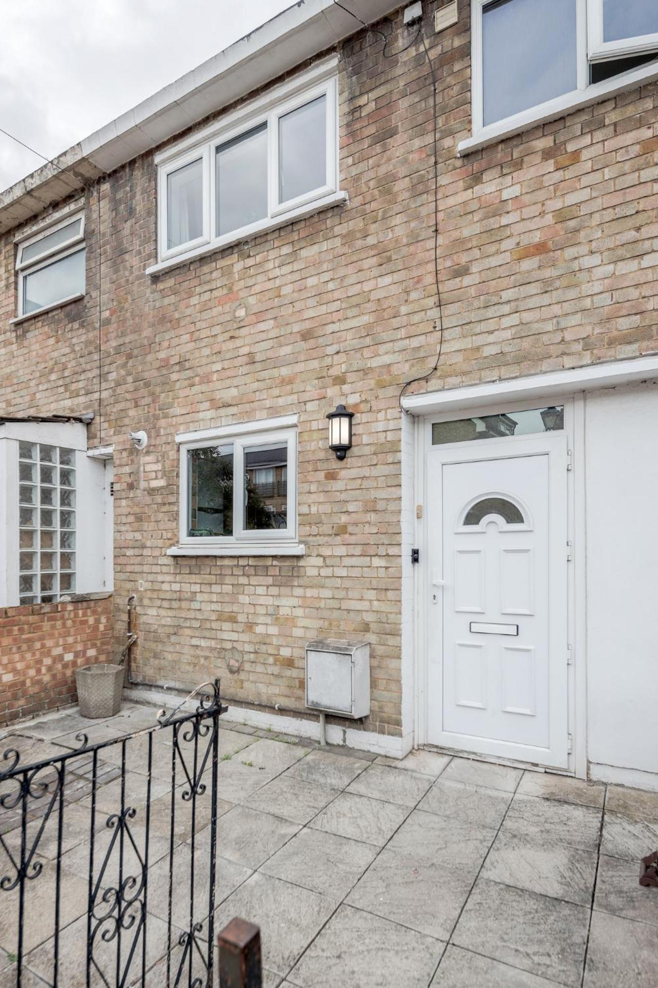 Holiday home Carlile House - 5 Bedroom, Sleeps 8, Free Parking, 2 Bathrooms By Damask Homes