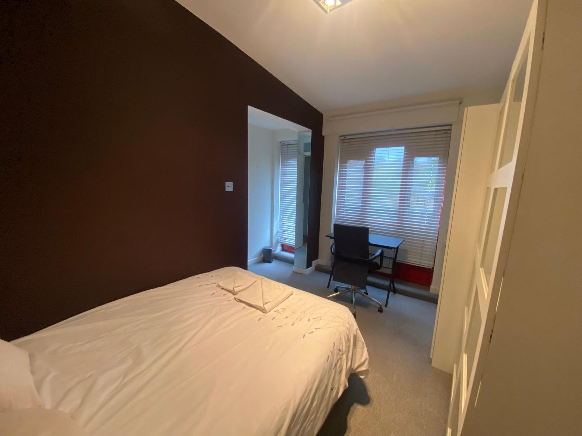 Lovely Bright Double Room-private Bathroom Habitación en casa particular Londres