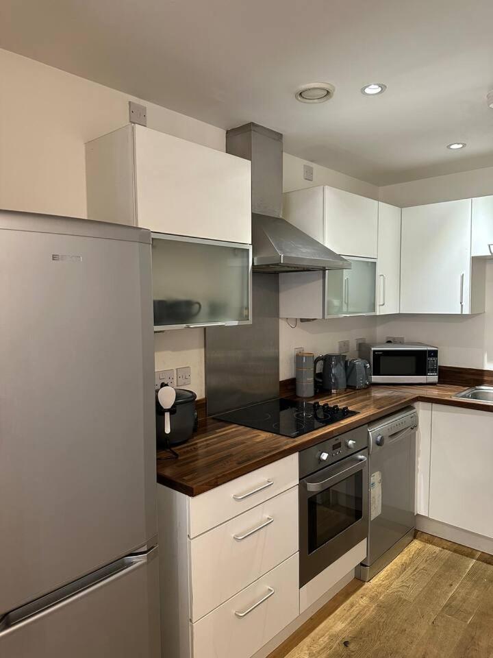 New Build 2 Bedroom With 2 Bath In Appartement *