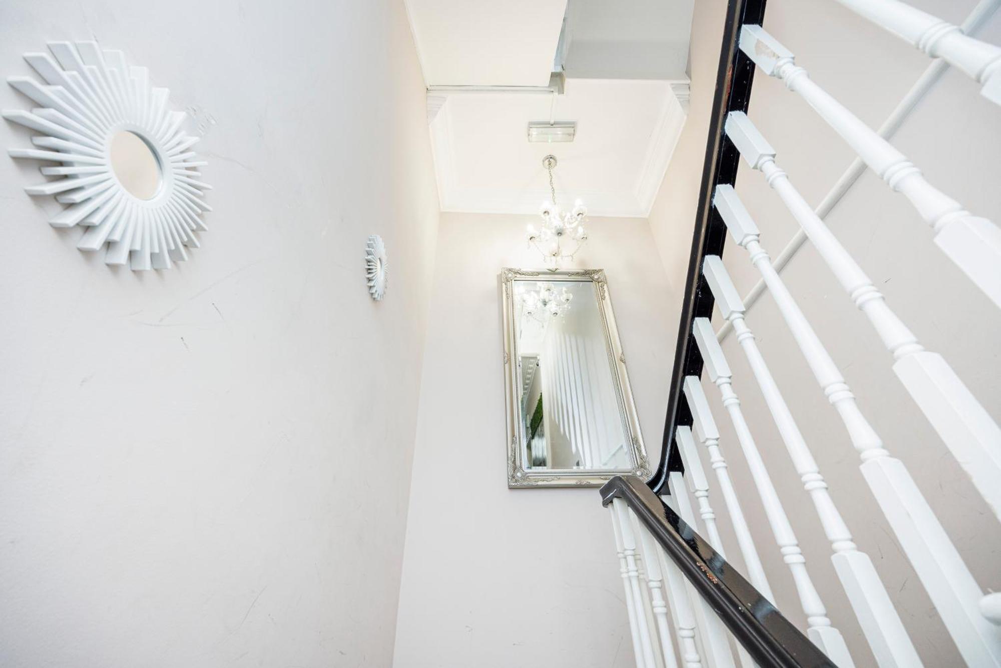 Aparthotel Mansion House With Spacious Close To Excel And Canarywharf
