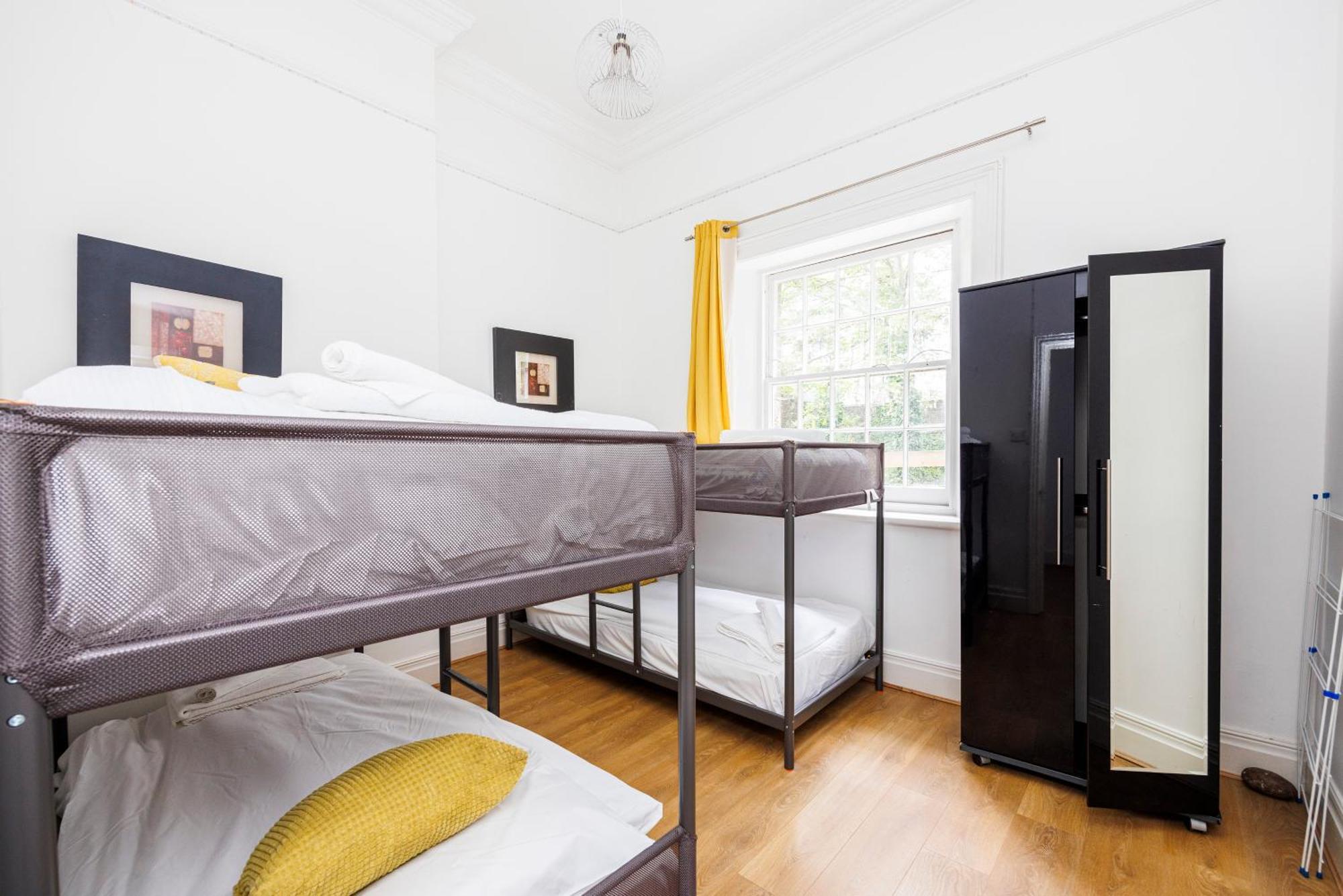 Mansion House With Spacious Close To Excel And Canarywharf Aparthotel