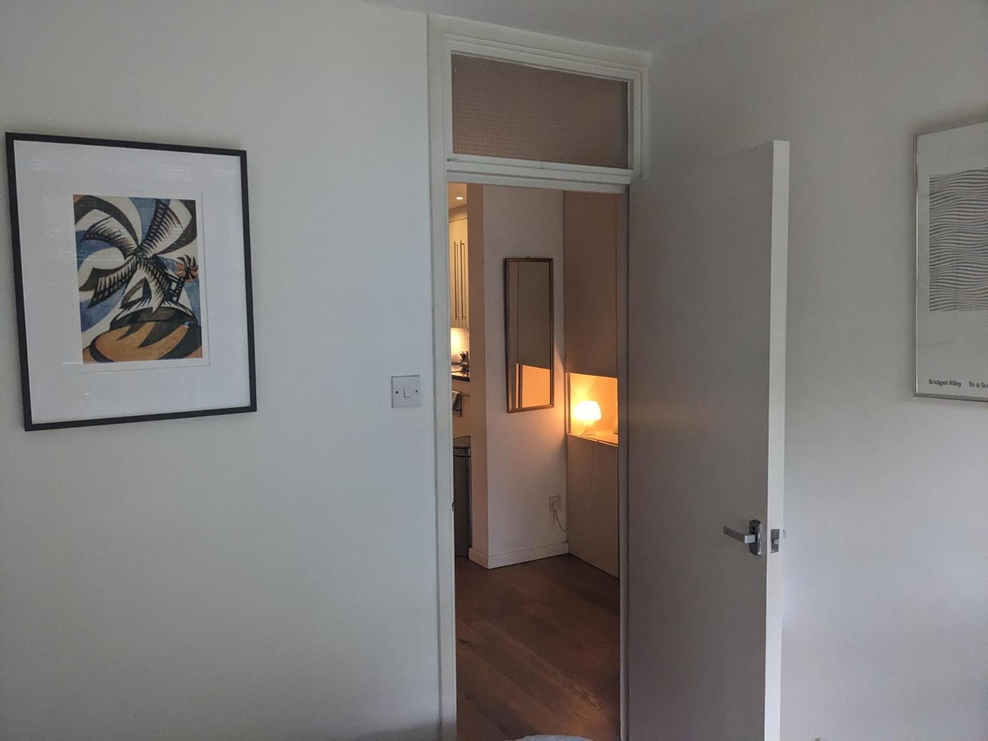 Rotherhithe Near Park And River Apartment