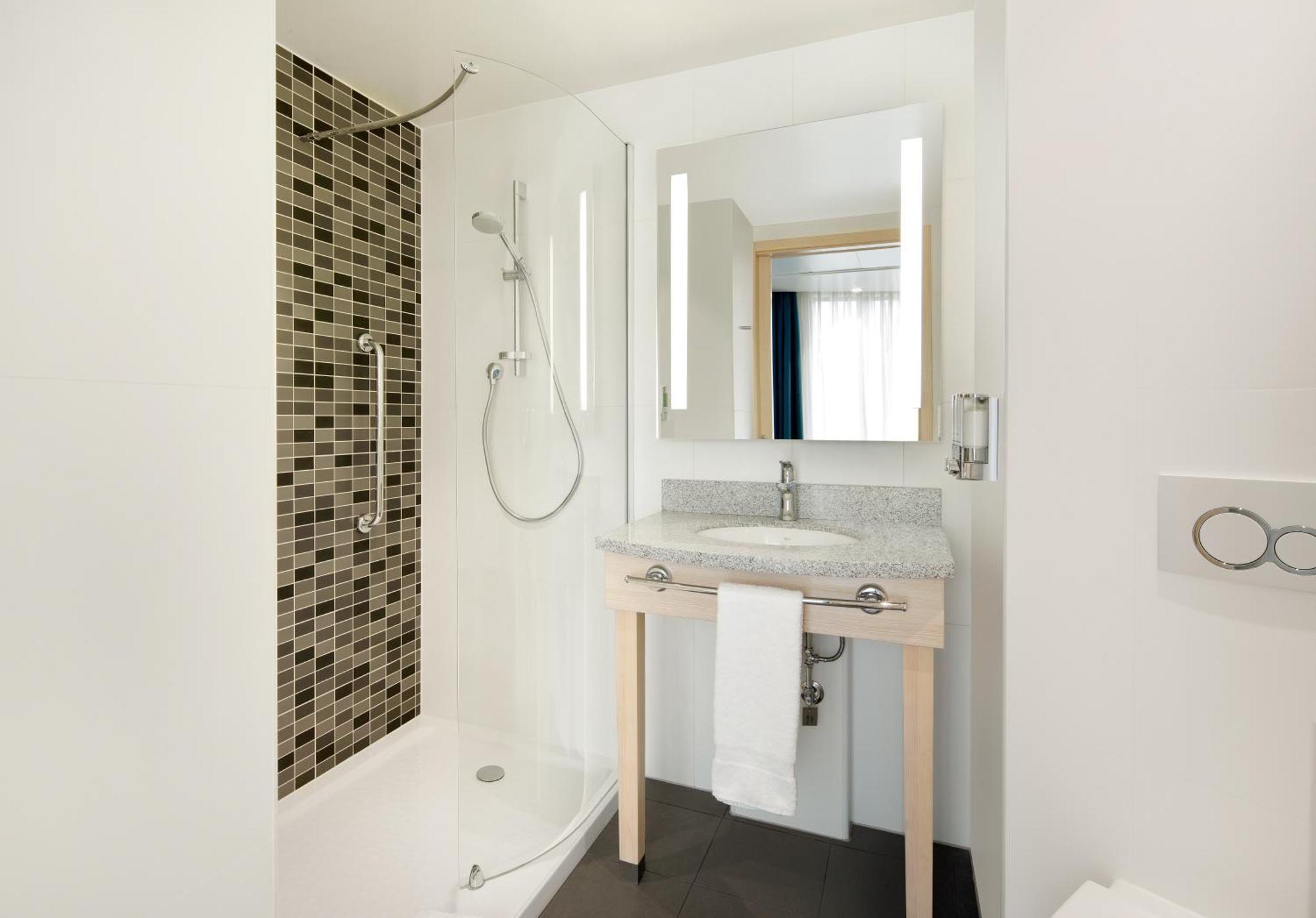 Hotell Hampton By Hilton Docklands