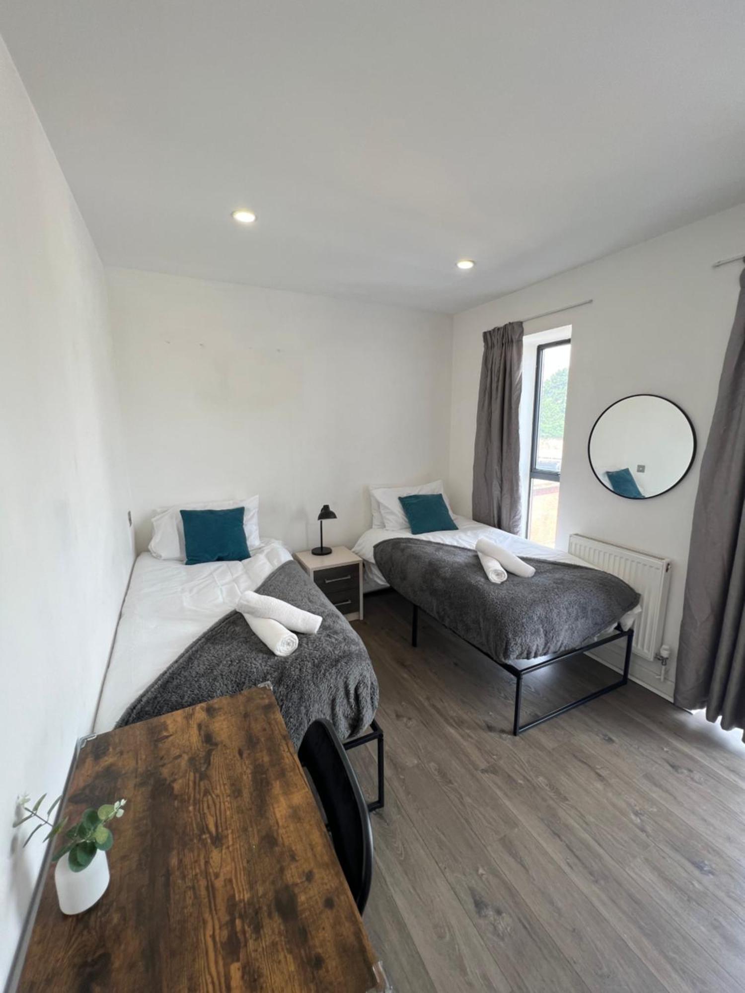 Holiday home 3bed Flat 3wc And Great Location Near Excel City Airport O2 And Canning Town Station *