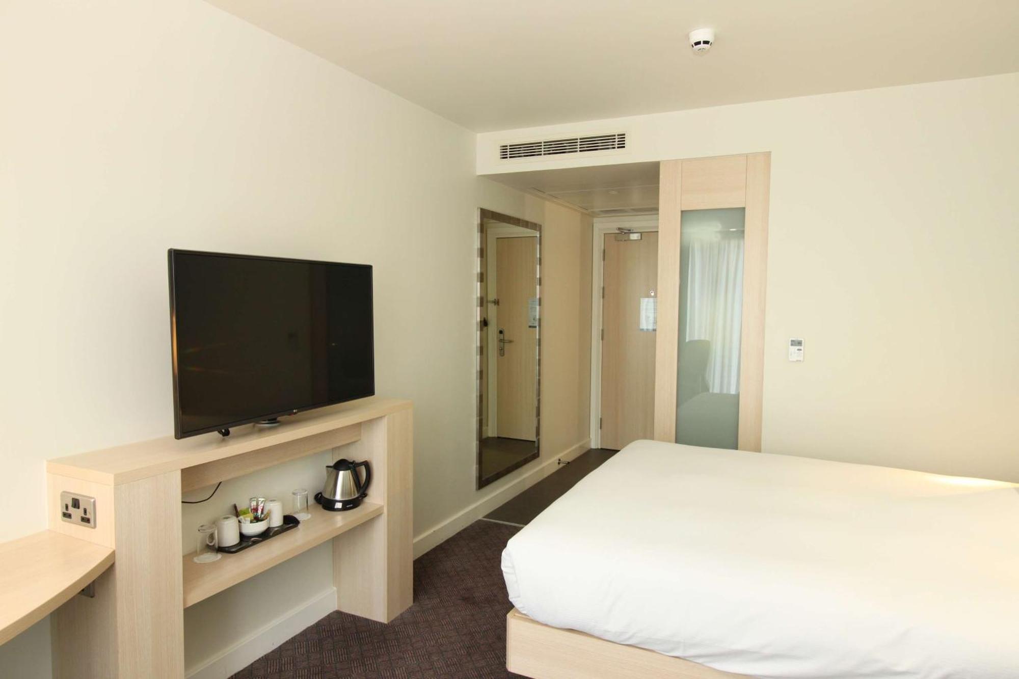 Hotell Hampton By Hilton Docklands 3*