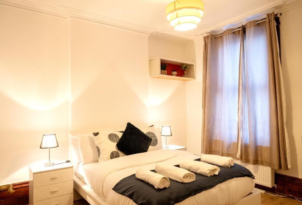 Apartment Spacious 2 Bedroom Flat