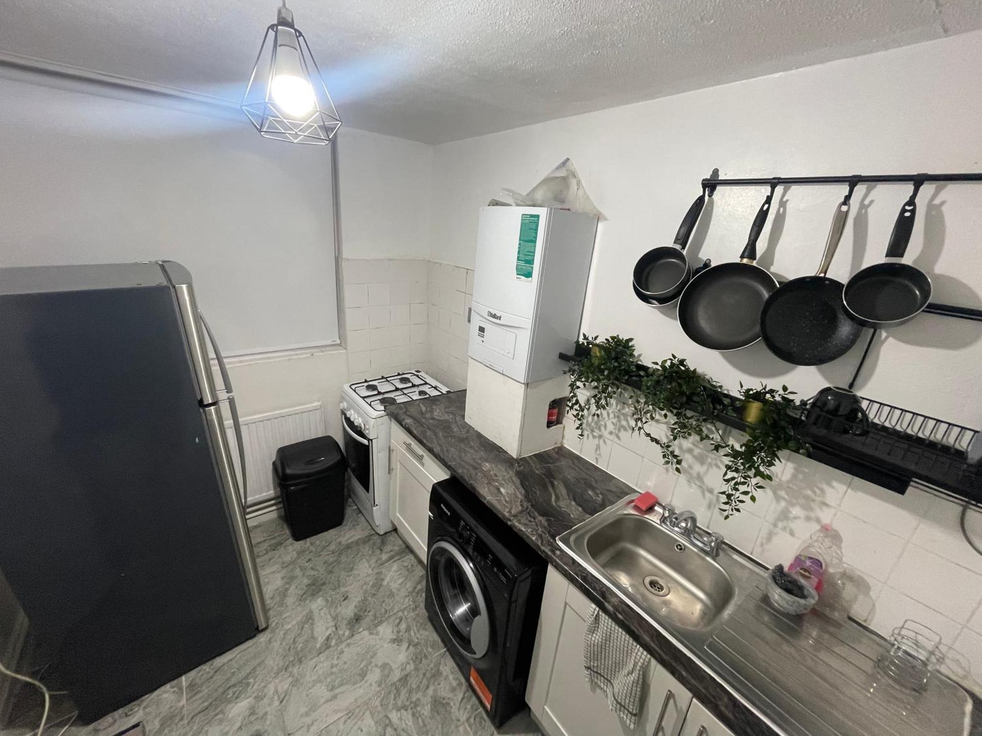 Leilighet New! Xtra Large 4 Bedroom Up To 12 Guests London
