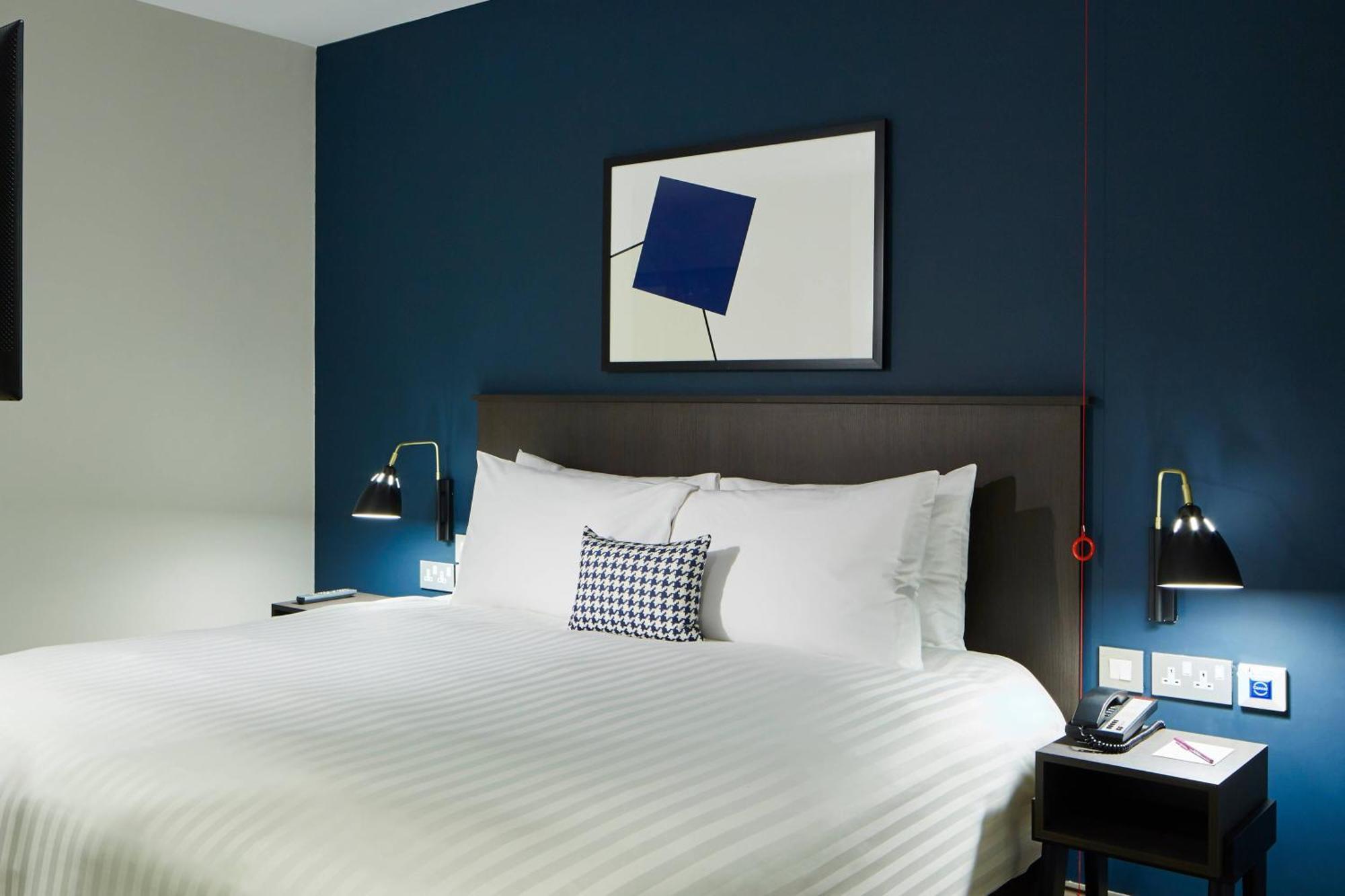 By Marriott Tower Bridge Hotel 4*