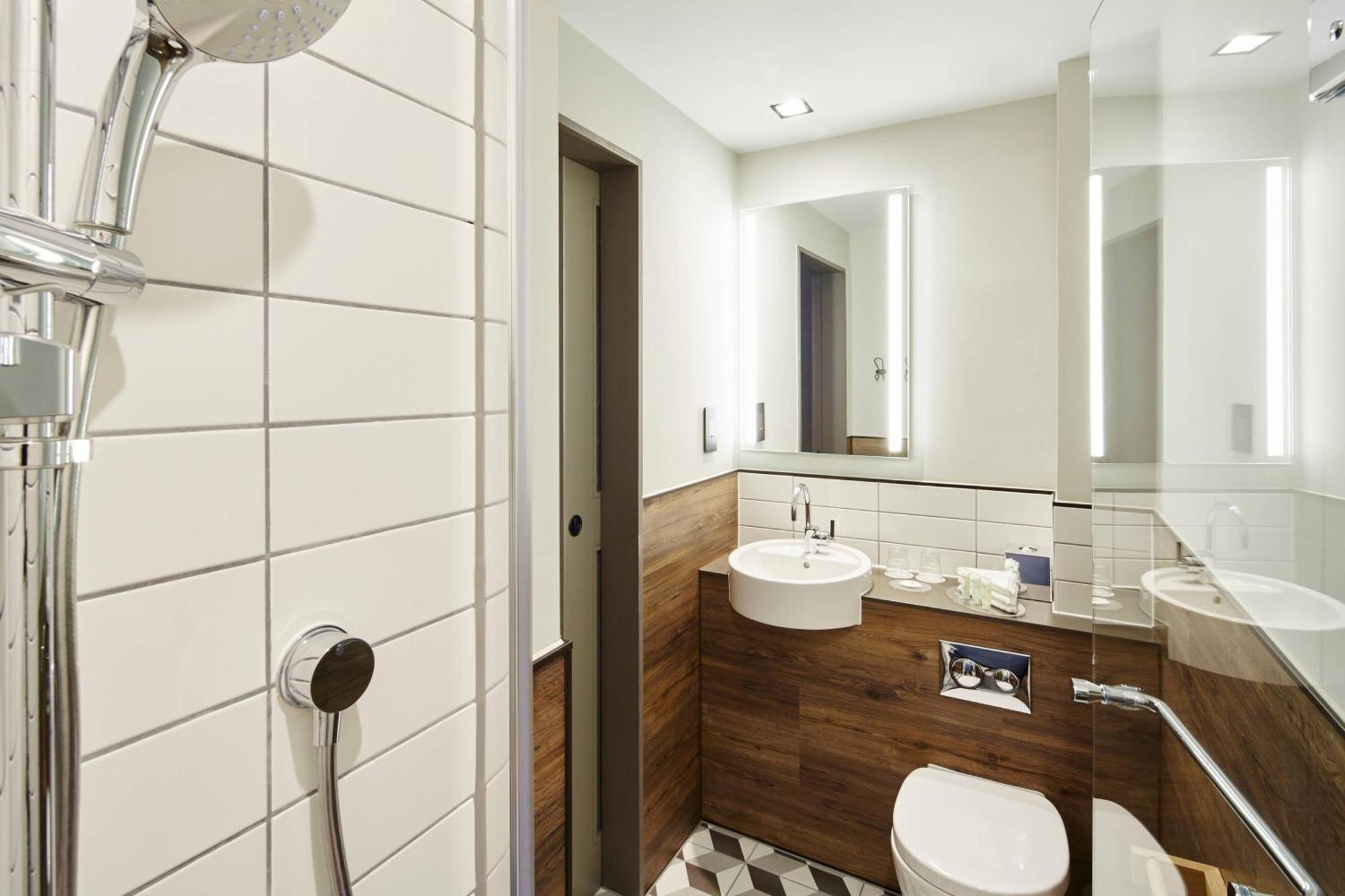 By Marriott Tower Bridge 4* London