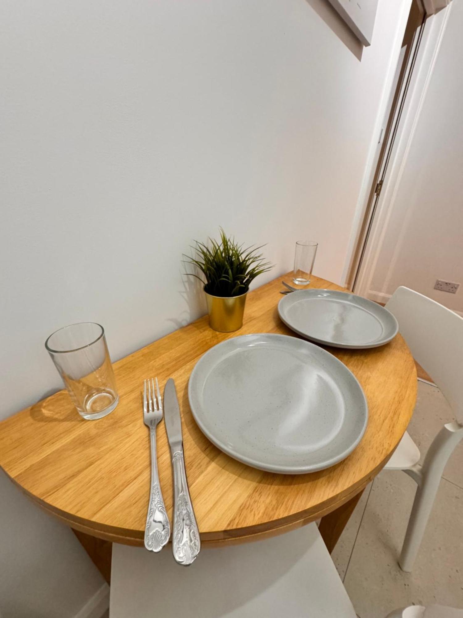 Luxury 2 Bhk In Canary Wharf Appartement *