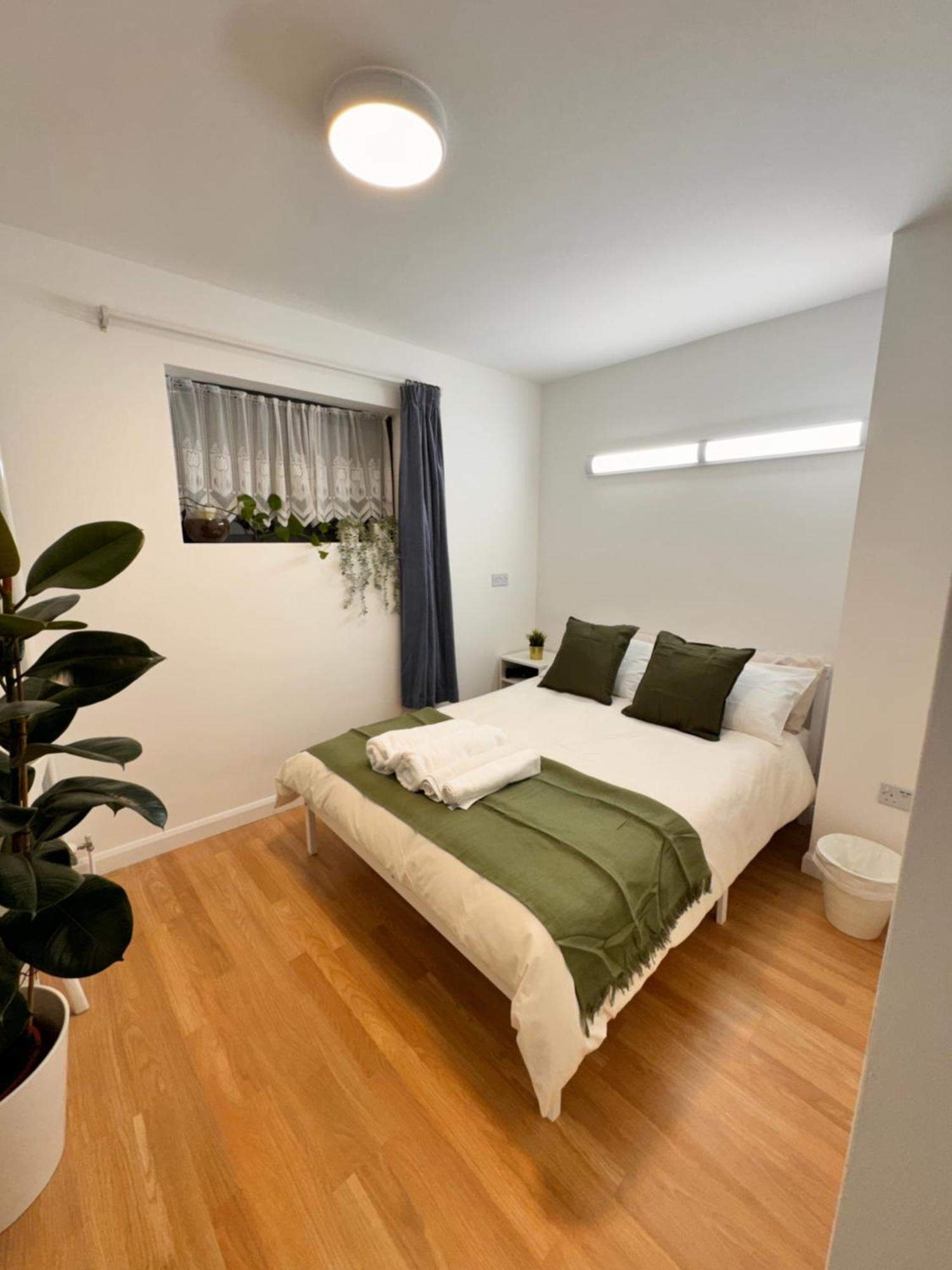 Luxury 2 Bhk In Canary Wharf Appartement *