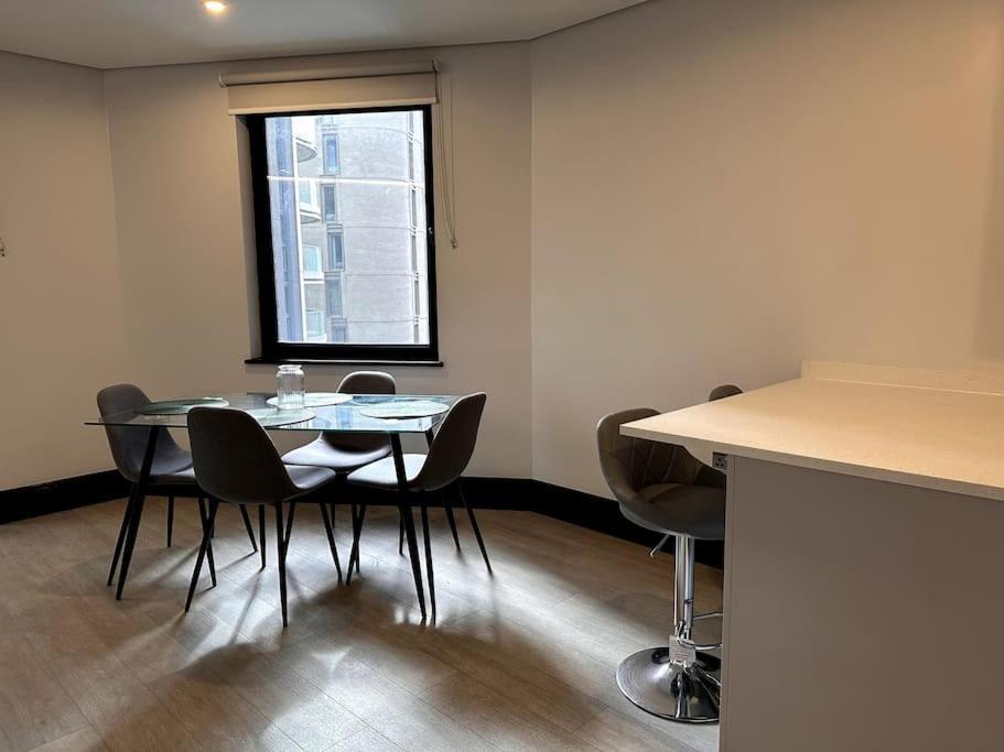 Apartment The Glamour Of Shoreditch London