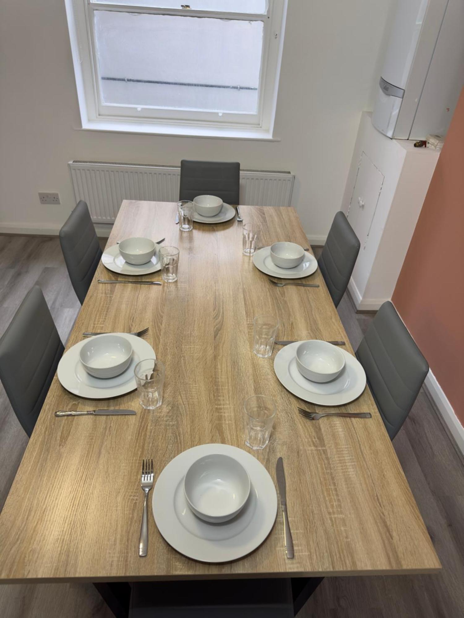 Newly Decorated 5-bed Hackney Townhouse Holiday home *