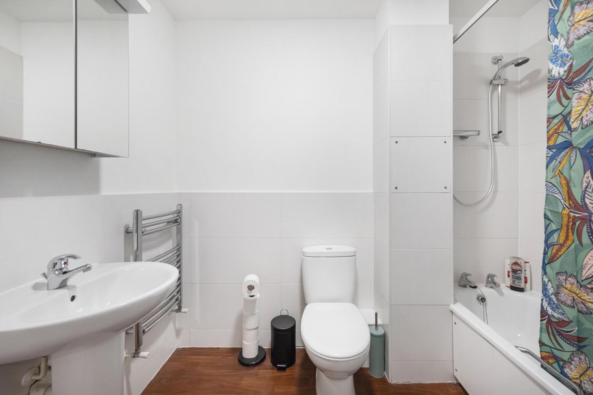 Appartement Lift & Free Parking, Modern 1 Bed Flat In Shoreditch Next To Train Station