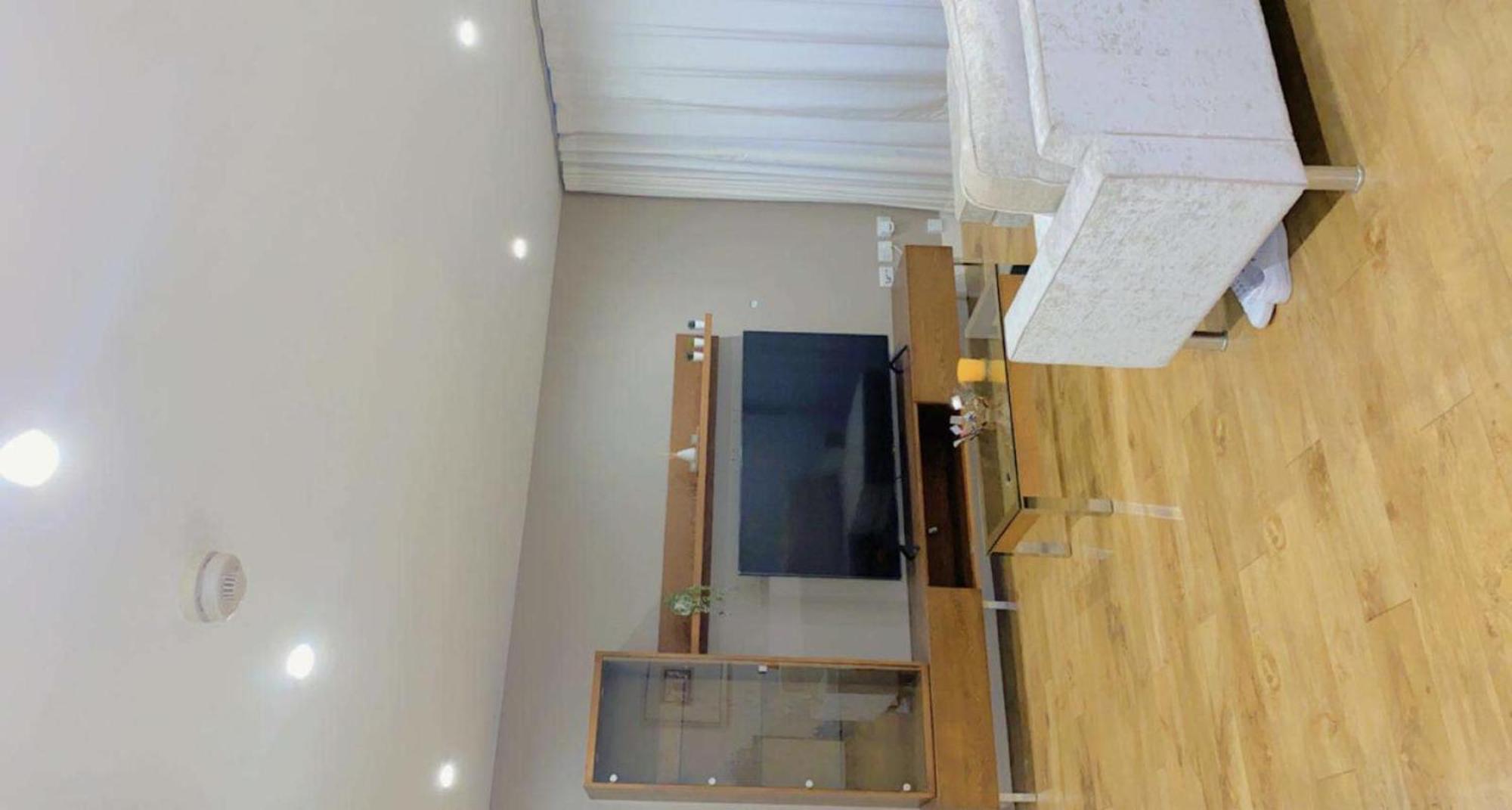 Impeccable 1-bed In Apartment *