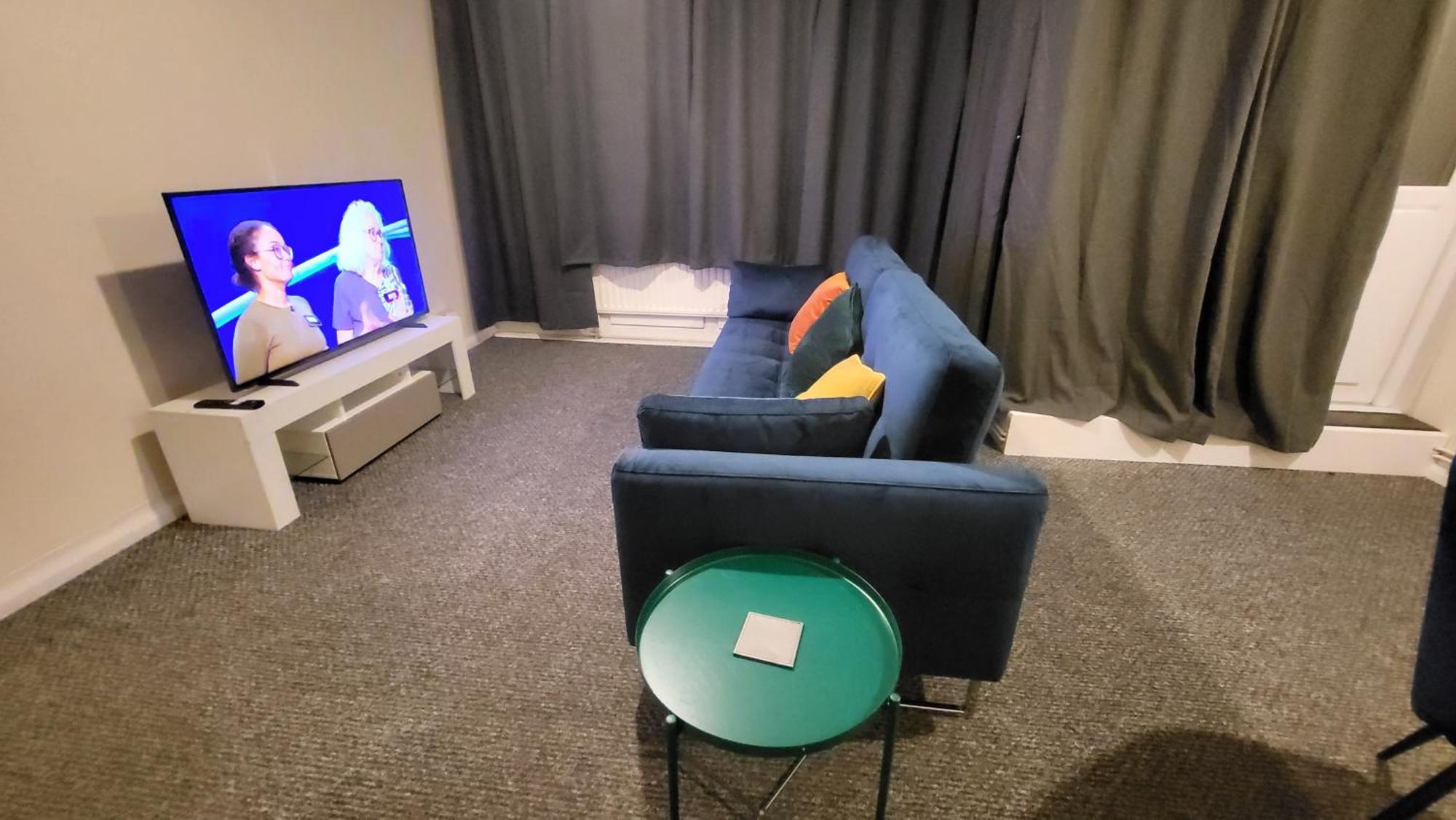 Appartement Garland Modern Spacious Flat, *