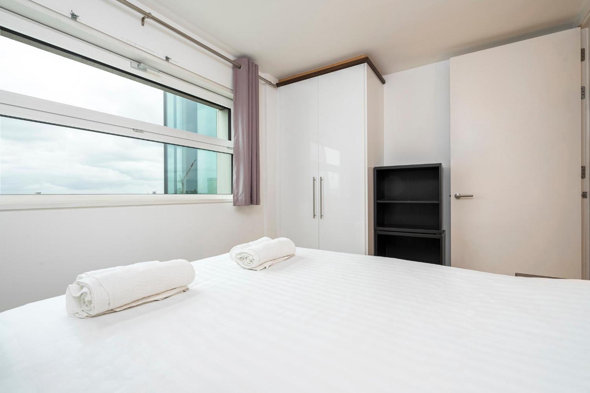 Apartment Borough Flat With Views By Underthedoormat