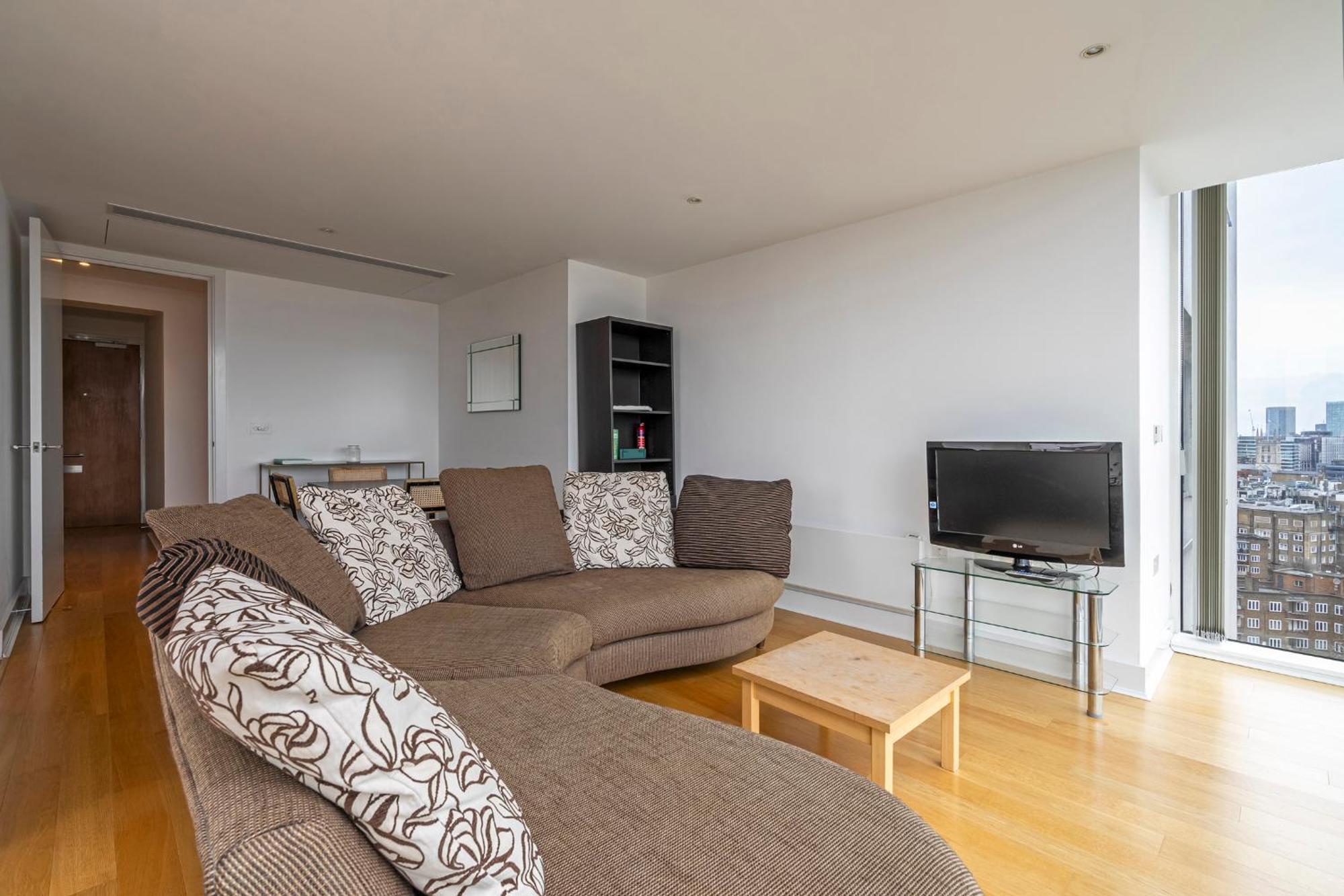 Apartment Borough Flat With Views By Underthedoormat