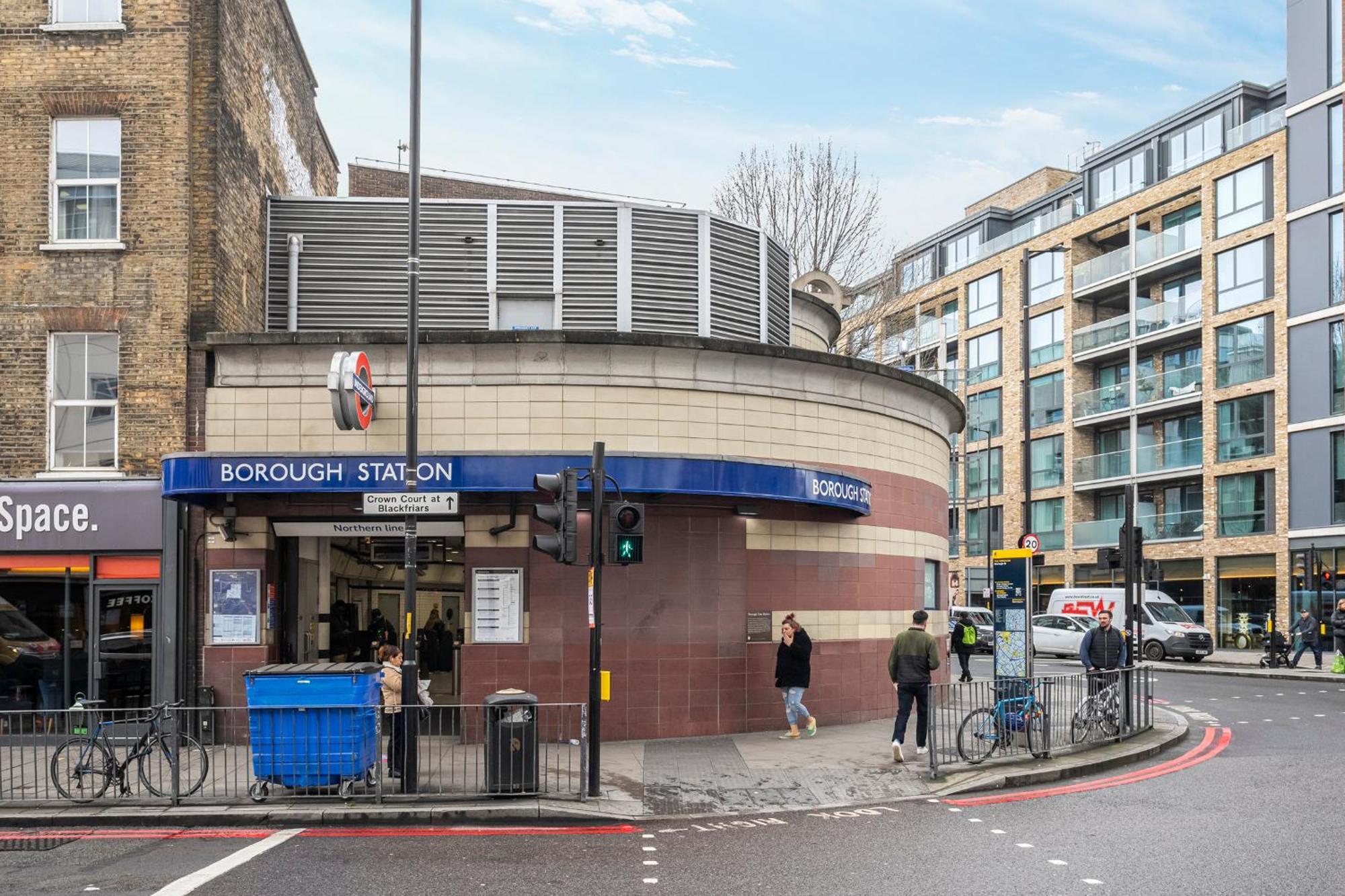 Borough Flat With Views By Underthedoormat Apartment *