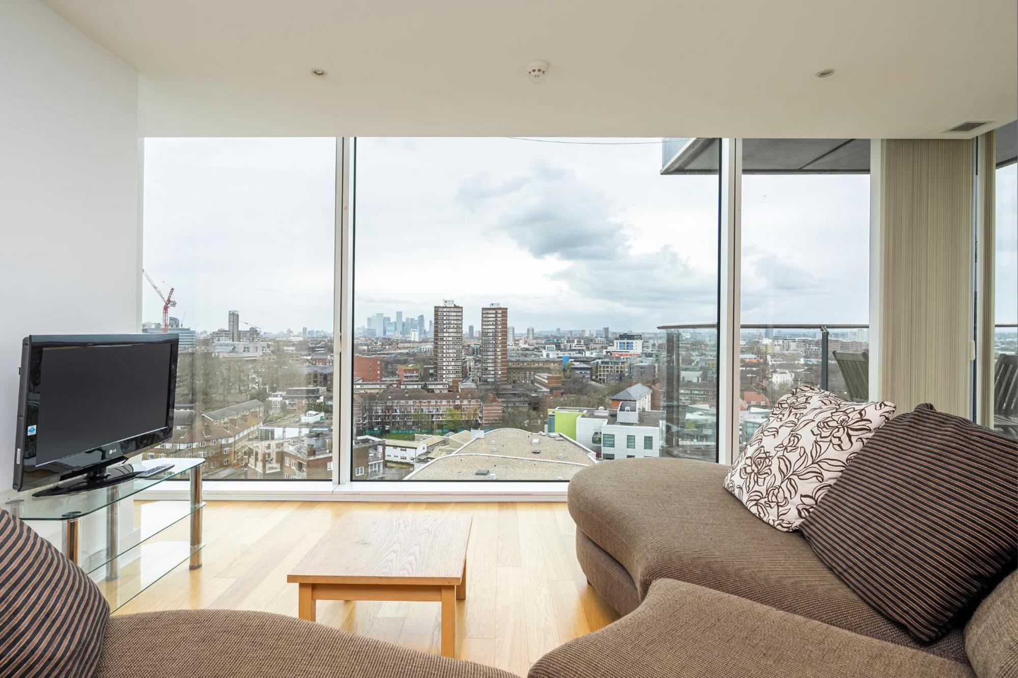 Borough Flat With Views By Underthedoormat Apartment *