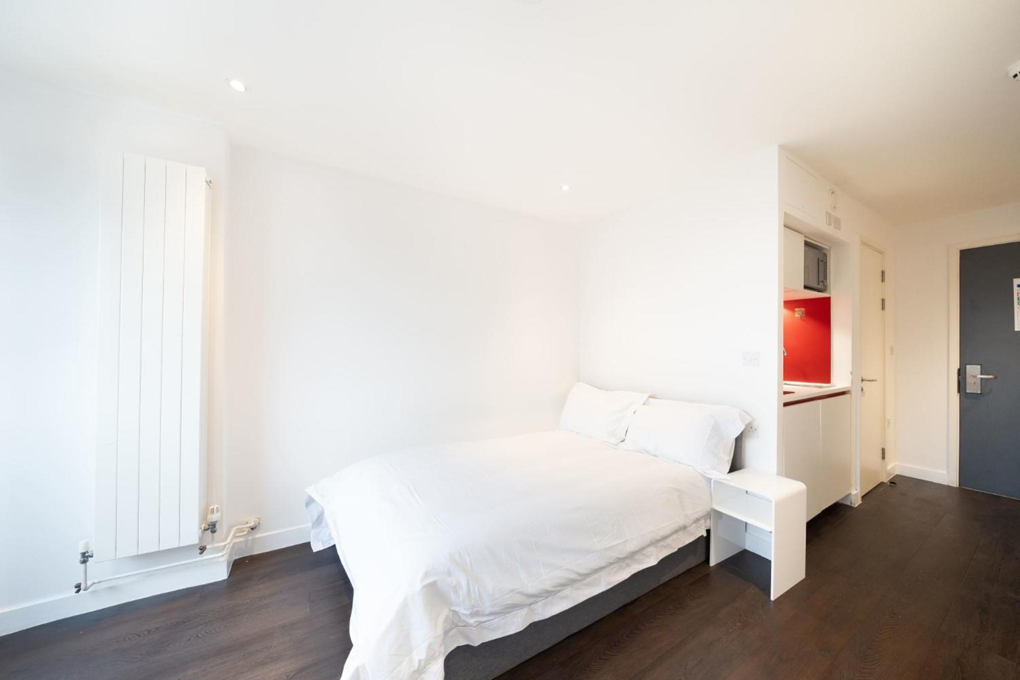 Cosy And At Chapter Aldgate In Apartamento Londres