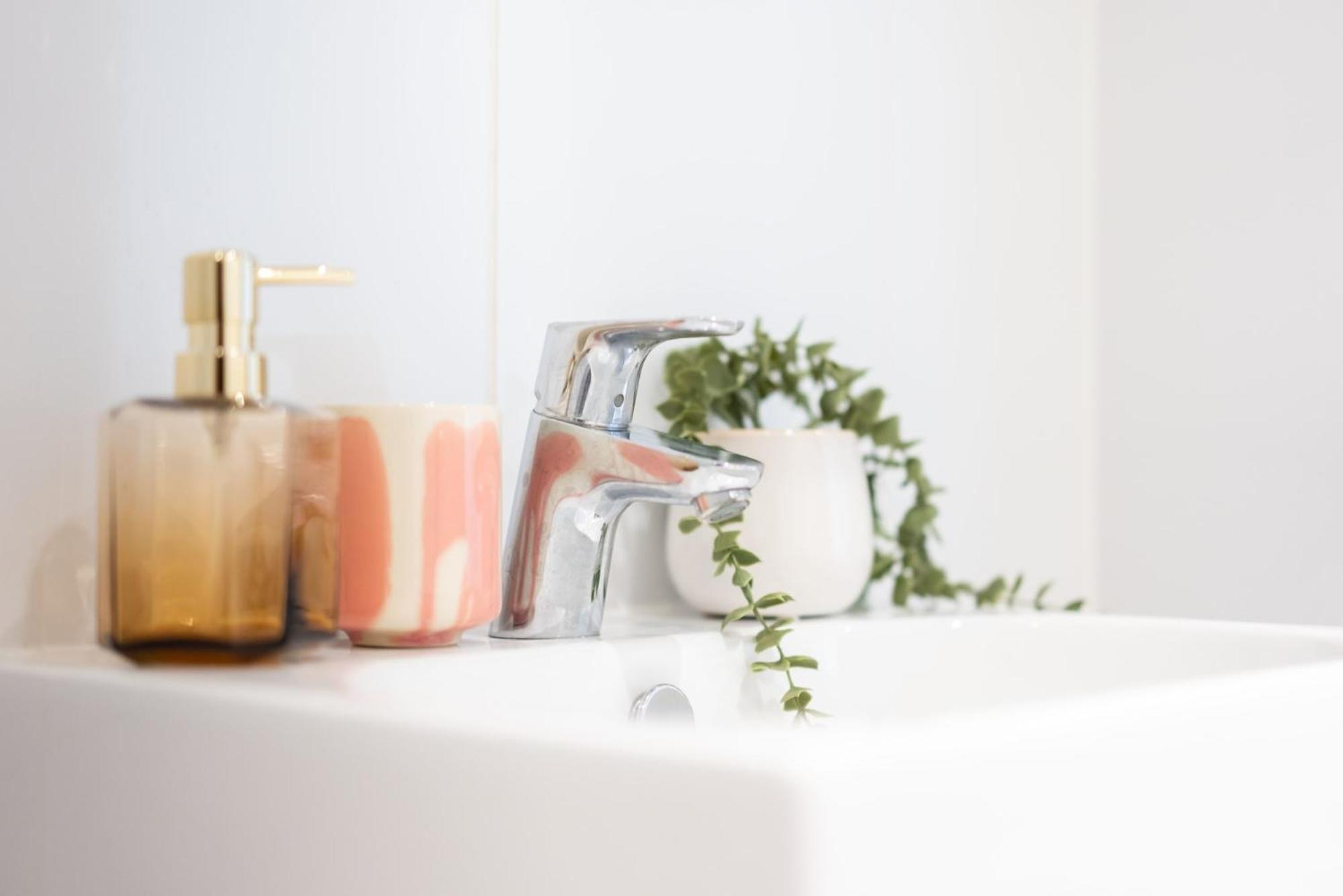 Cosy And At Chapter Aldgate In Apartamento Londres