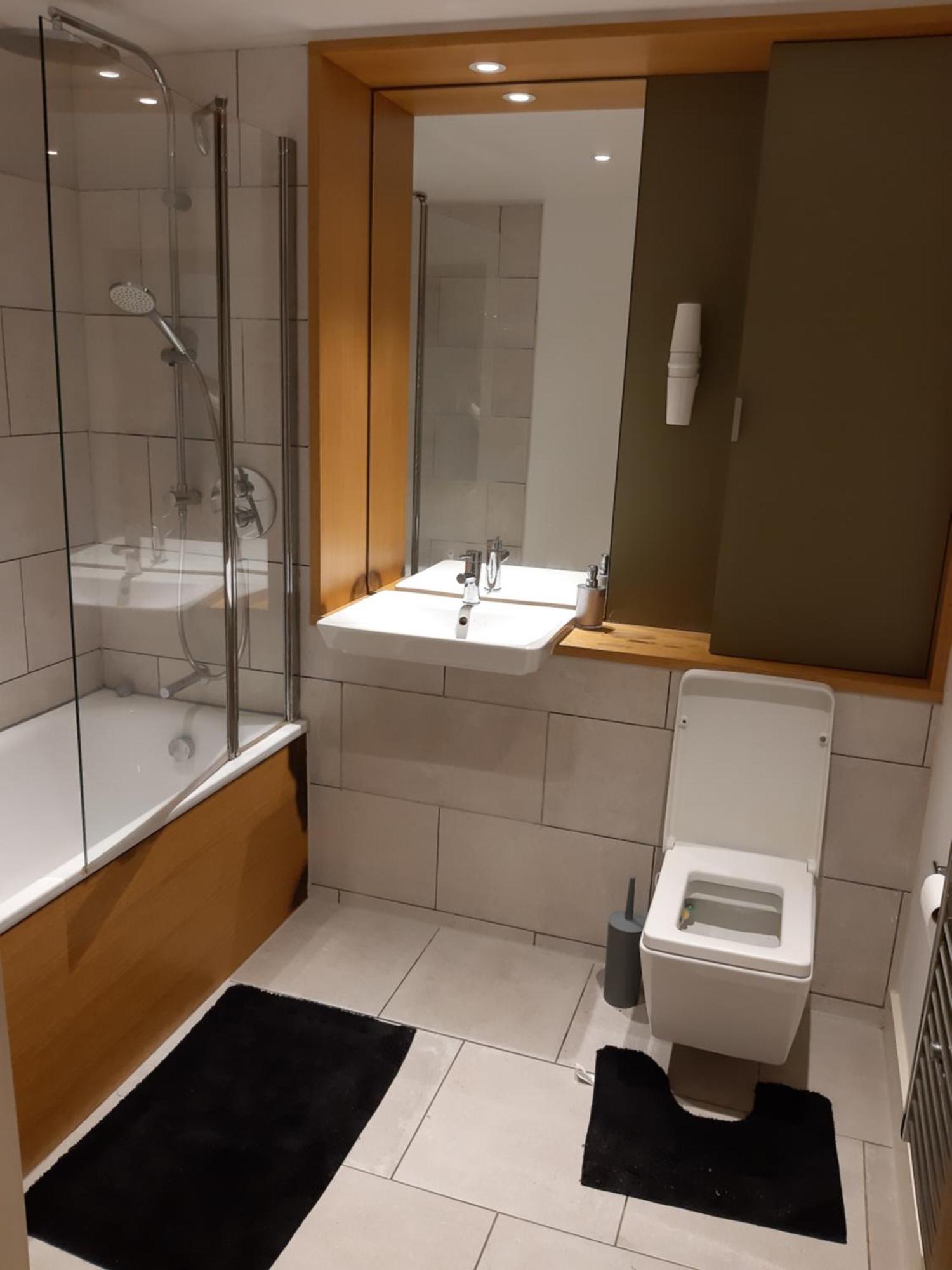Apartment-newham-sleeps2-balcony-89ws Apartment