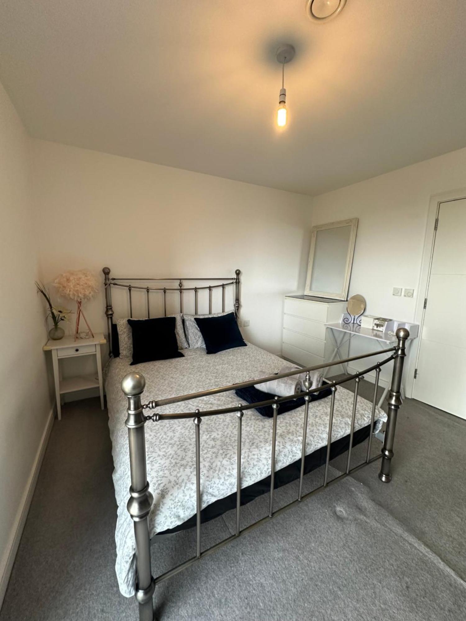 Leilighet Luxury 3 Bedroom Flat In Stratford, London