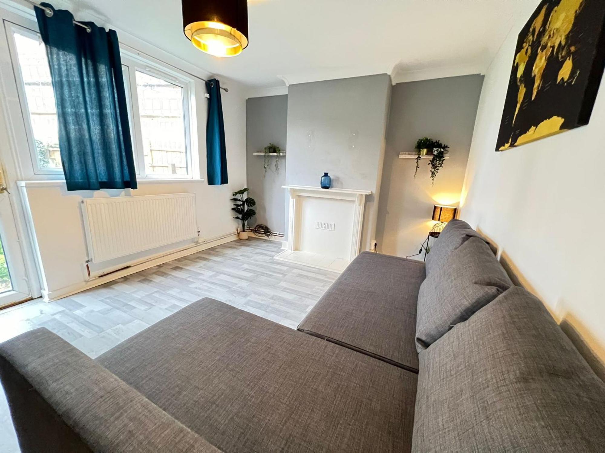 Apartment 2 Bed Flat In Canary Wharf London