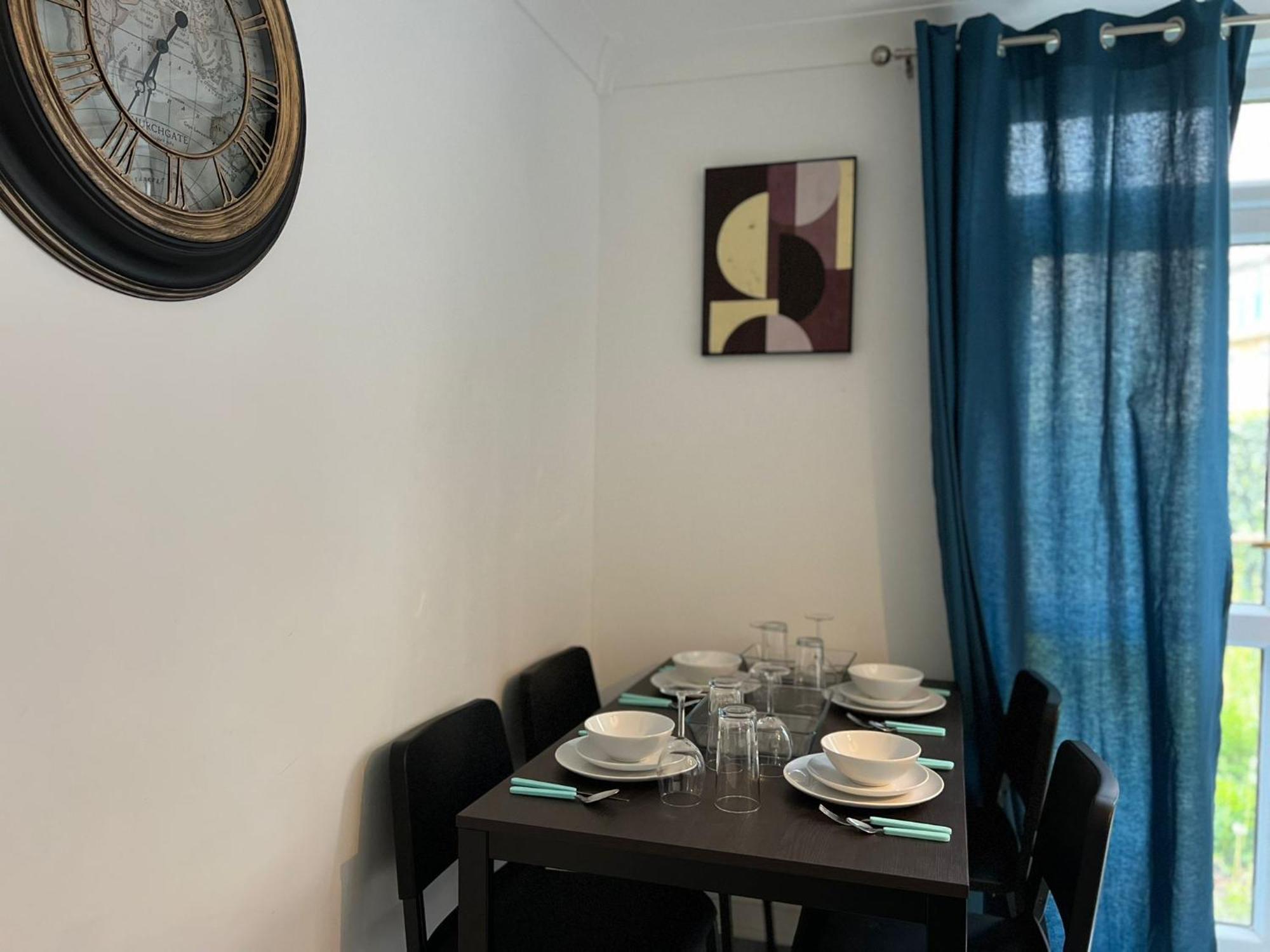 Apartment 2 Bed Flat In Canary Wharf