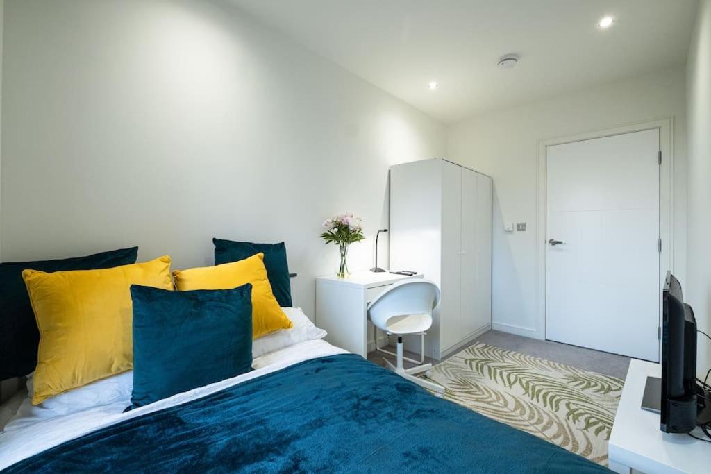 Luxury Penthouse In Canary Wharf - 3 Bedroom / 2 Bathroom Appartement