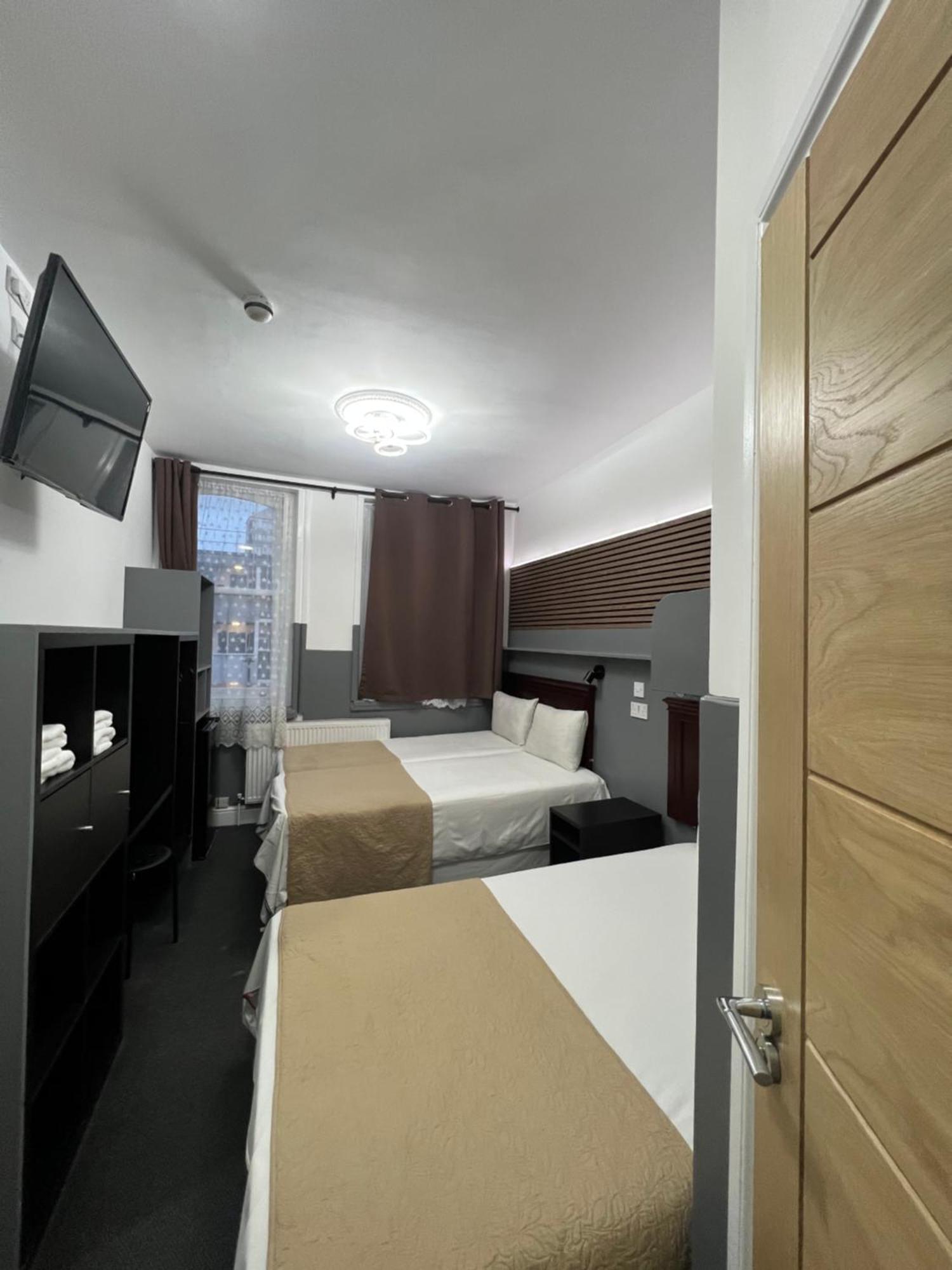 Plaza 3* London