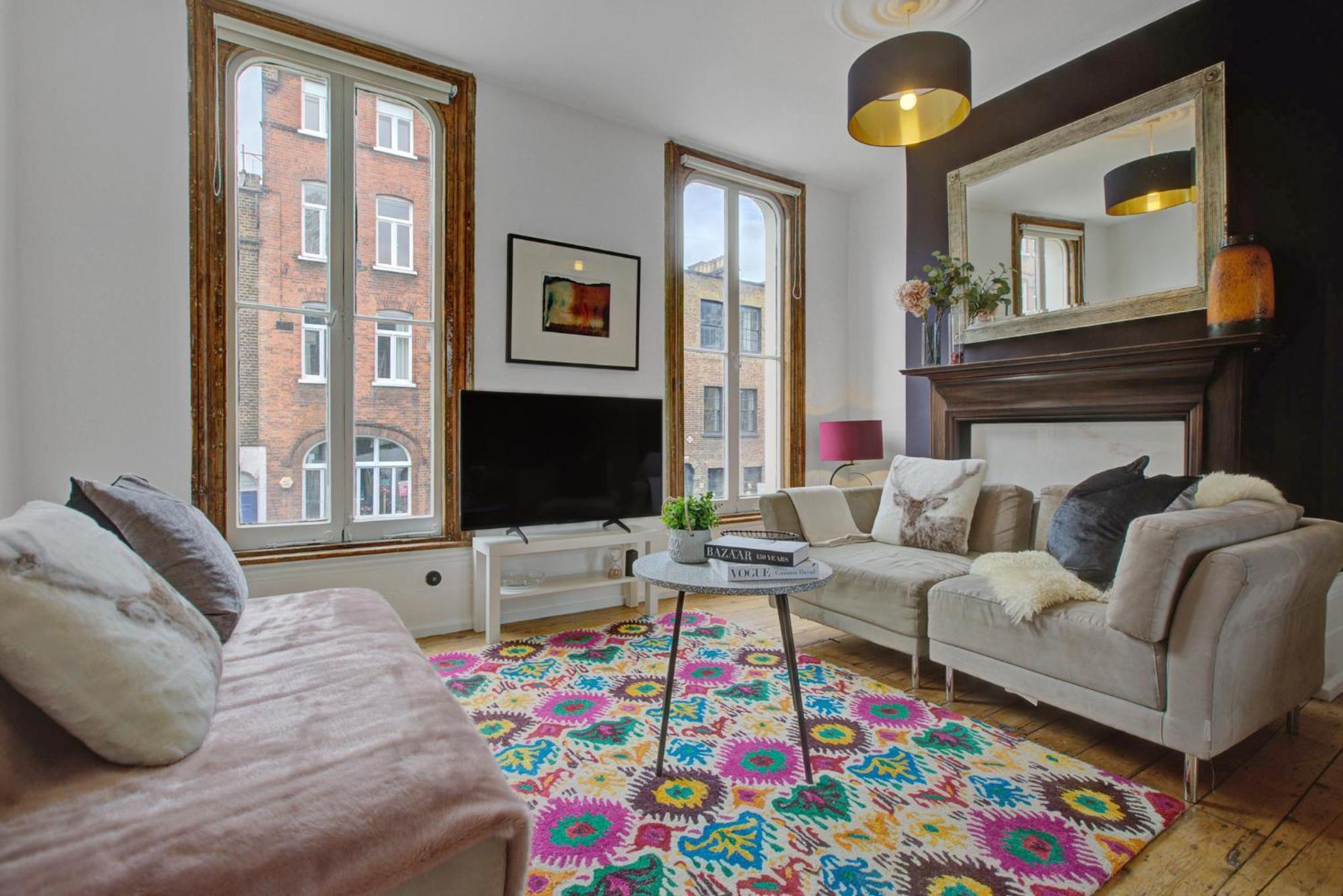 Elegant Georgian 3 Bedroom Townhouse In The Heart Of Ideal For Families And Large Group Bookings Apartamento
