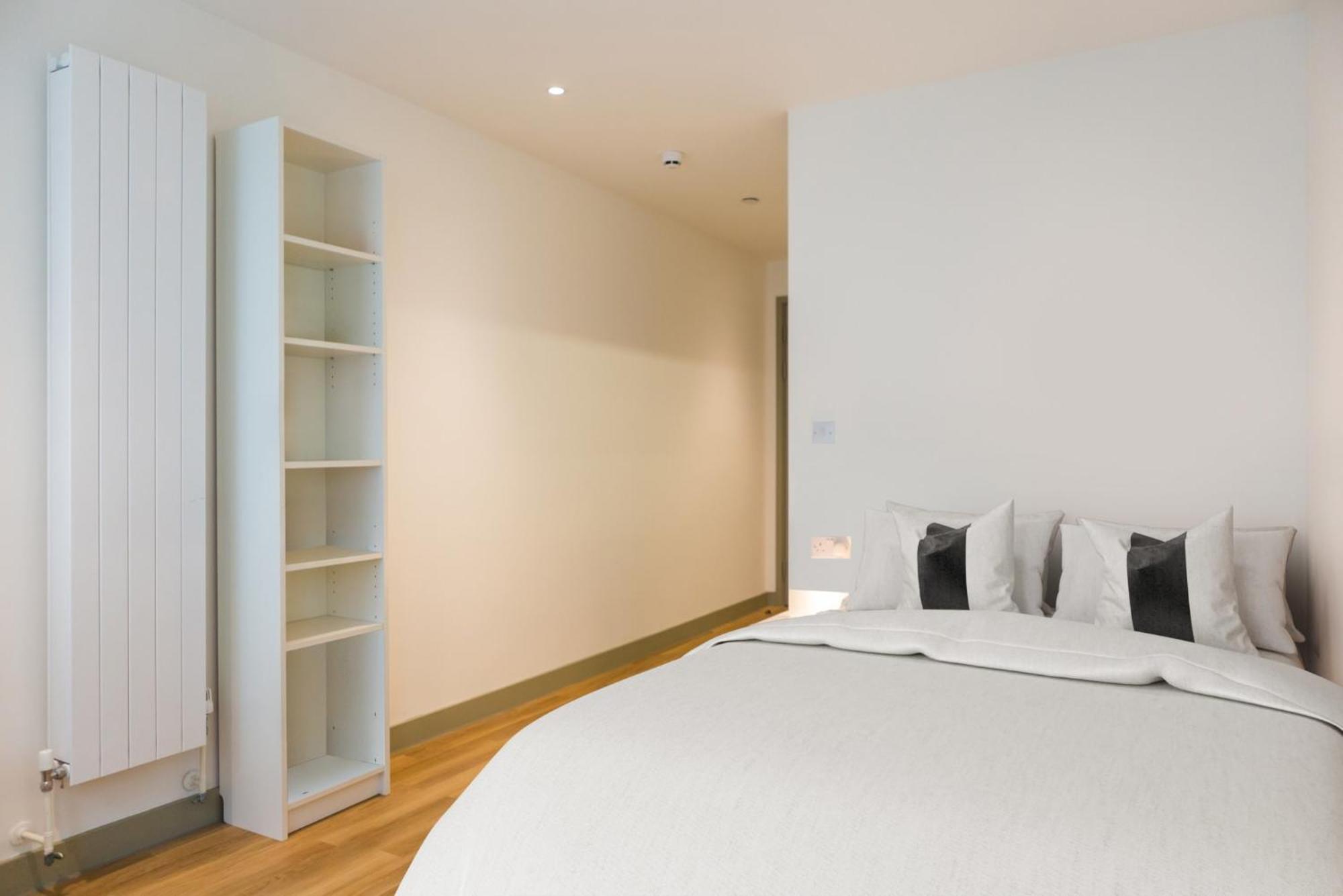 Cosy And At Chapter Aldgate In