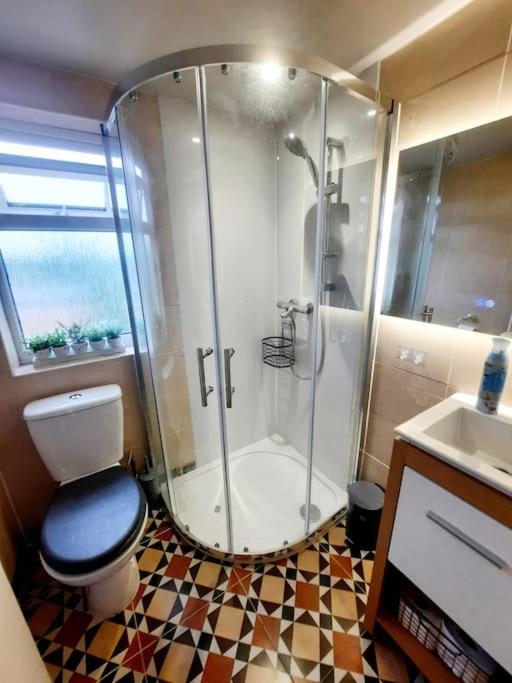 Alross Flat / Private Bathroom Apartamento Londres
