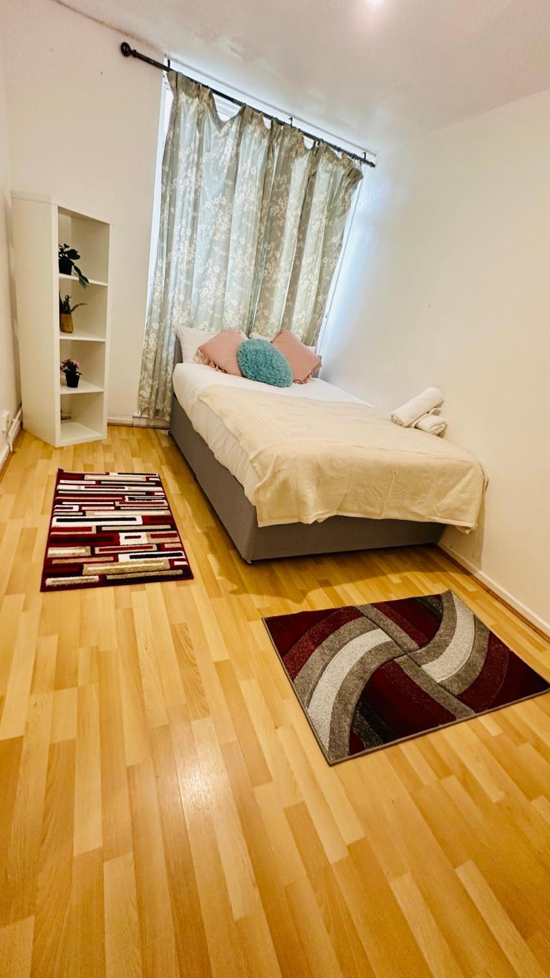 Bed & Breakfast Whites London