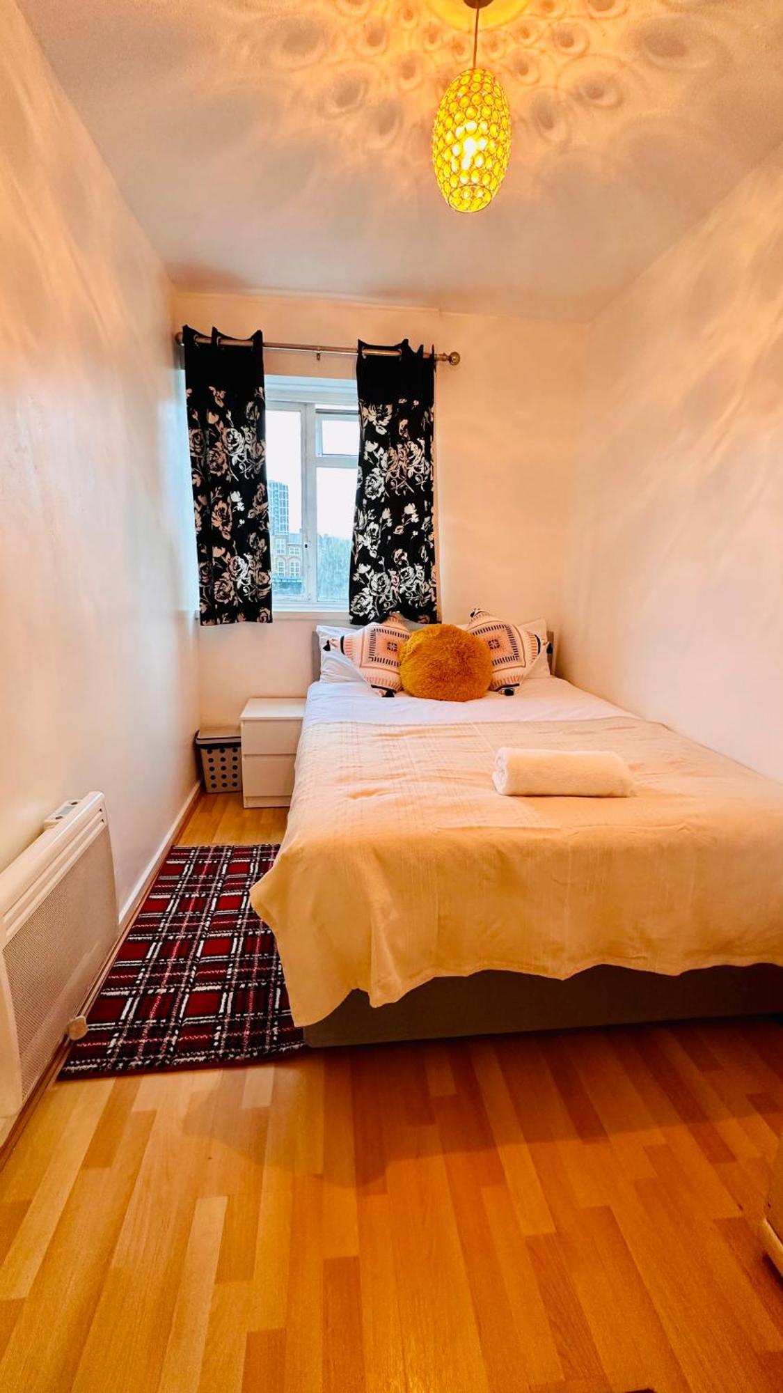 Whites Bed & Breakfast London